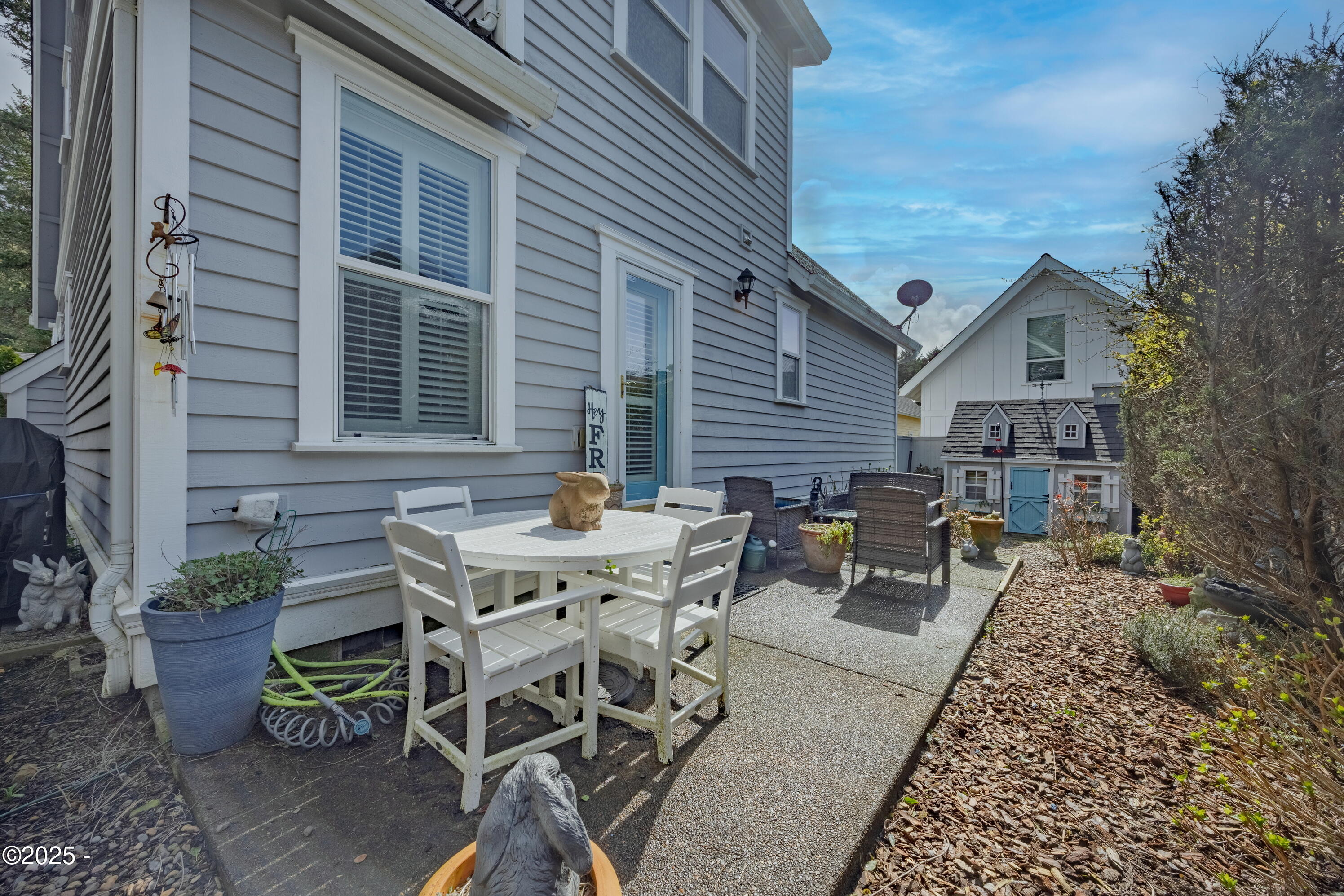 2753 SW Coast Avenue