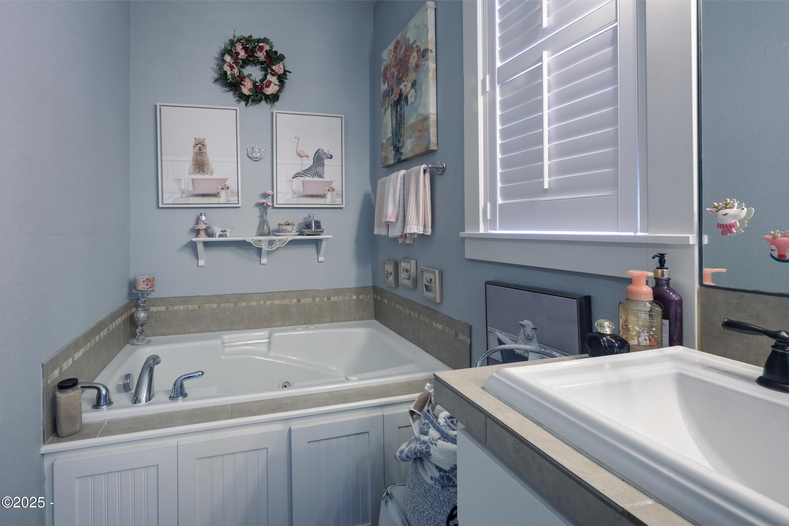 2753 SW Coast Avenue