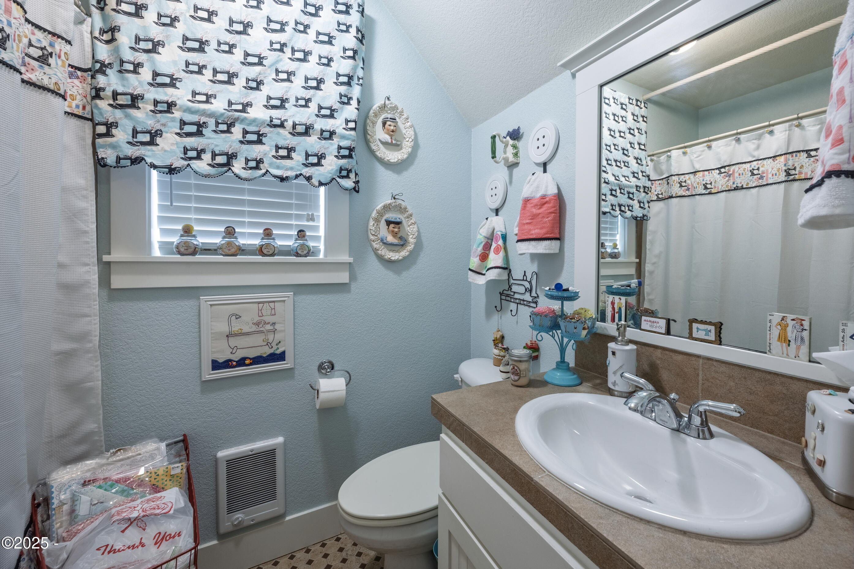 2753 SW Coast Avenue