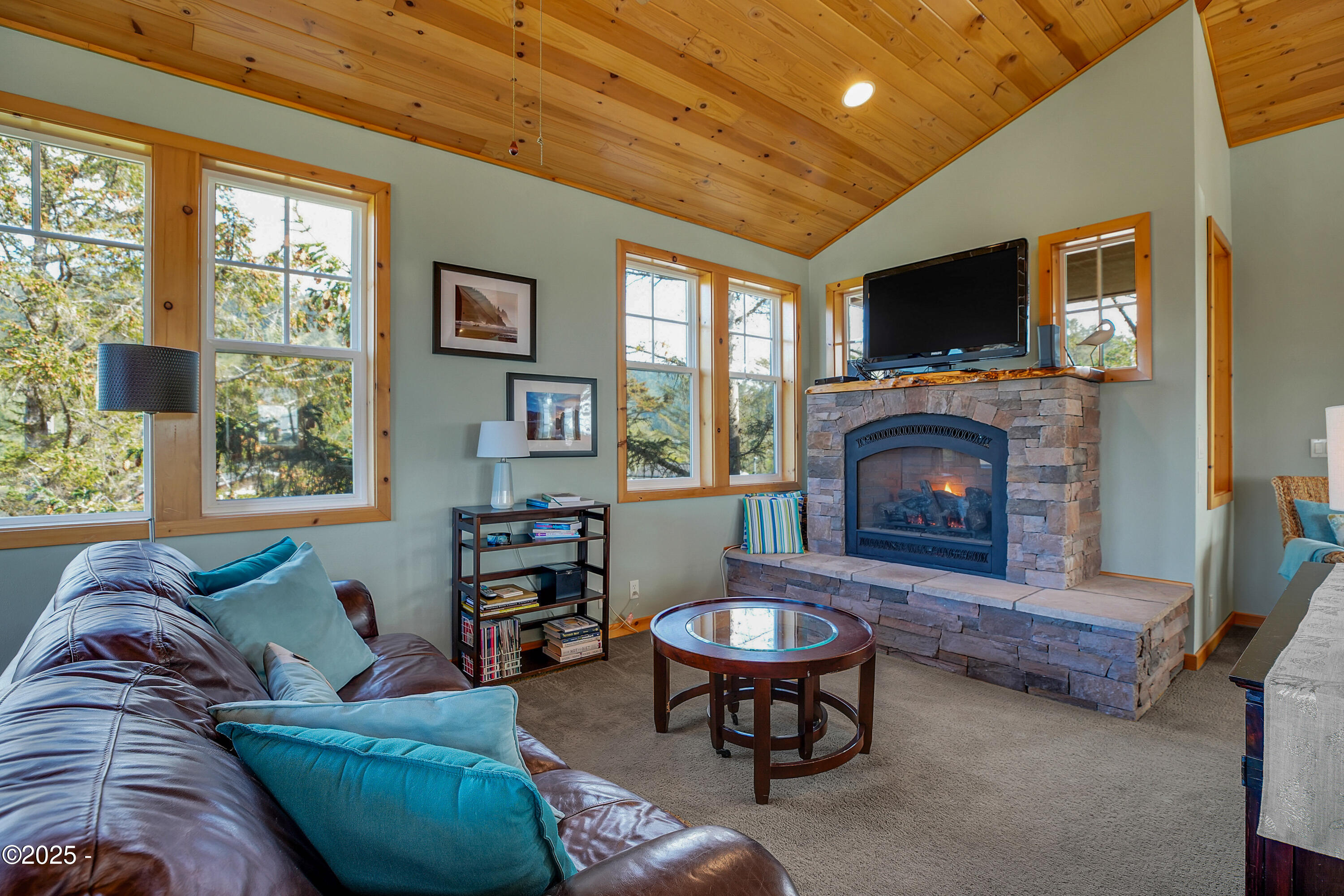 4365 Sheridan Avenue