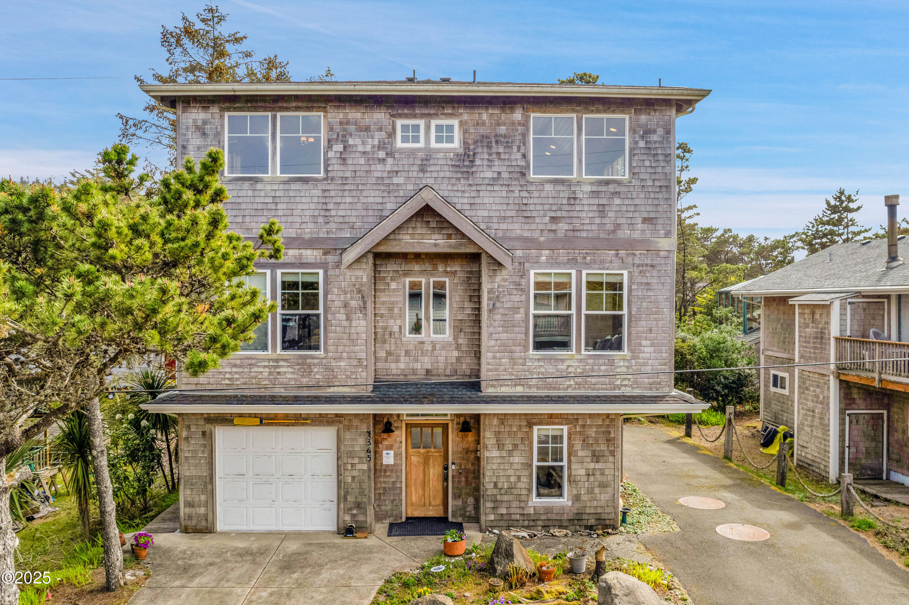 4365 Sheridan Avenue