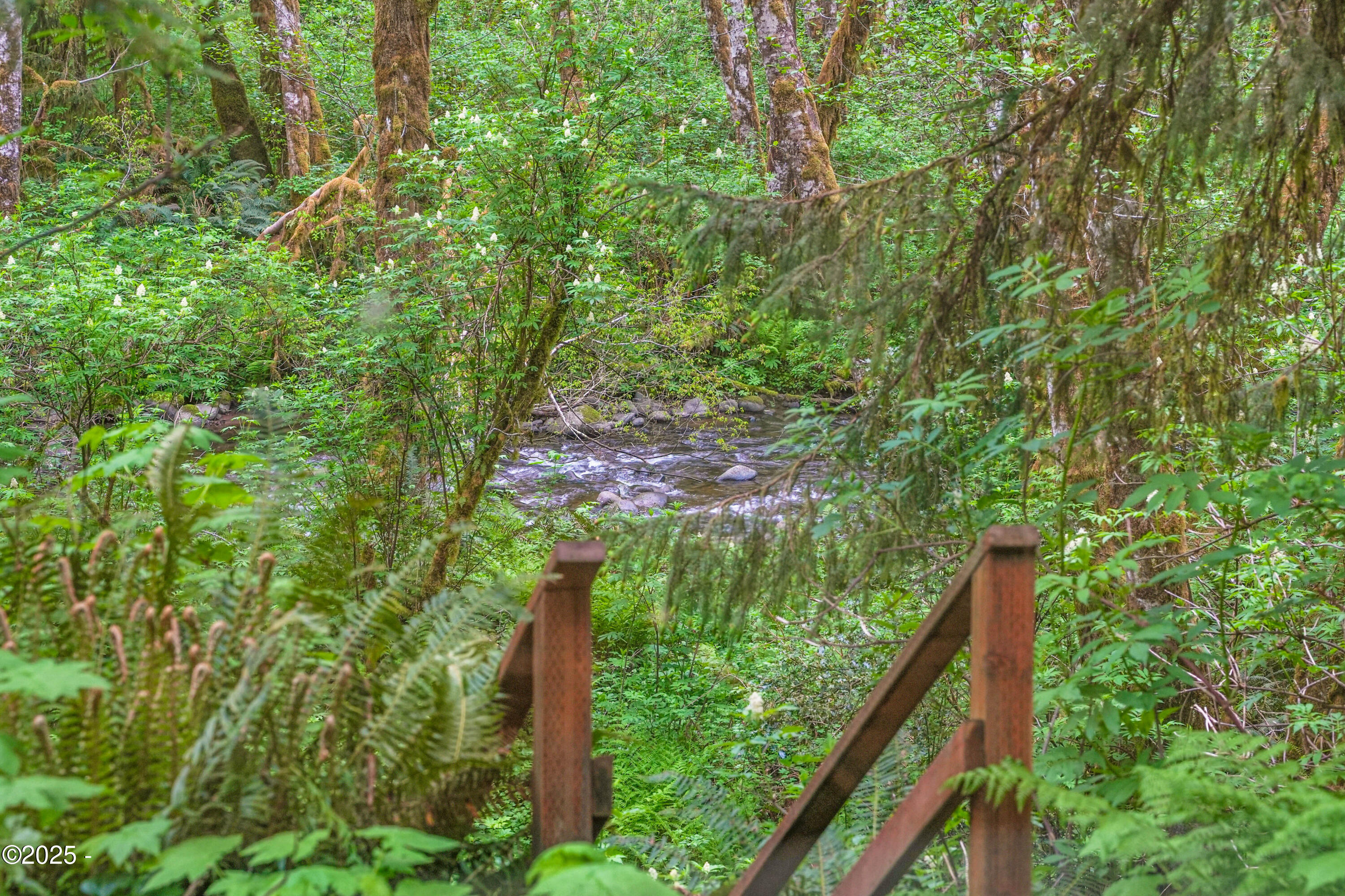 230 N New Bridge Road