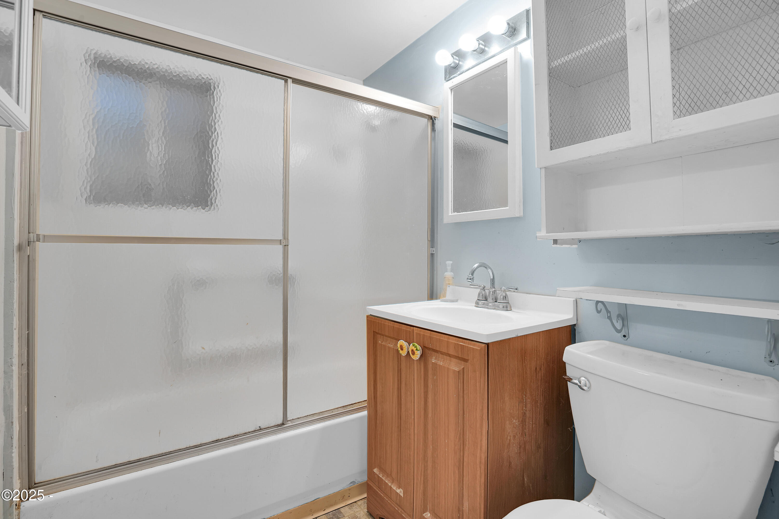 230 N New Bridge Road