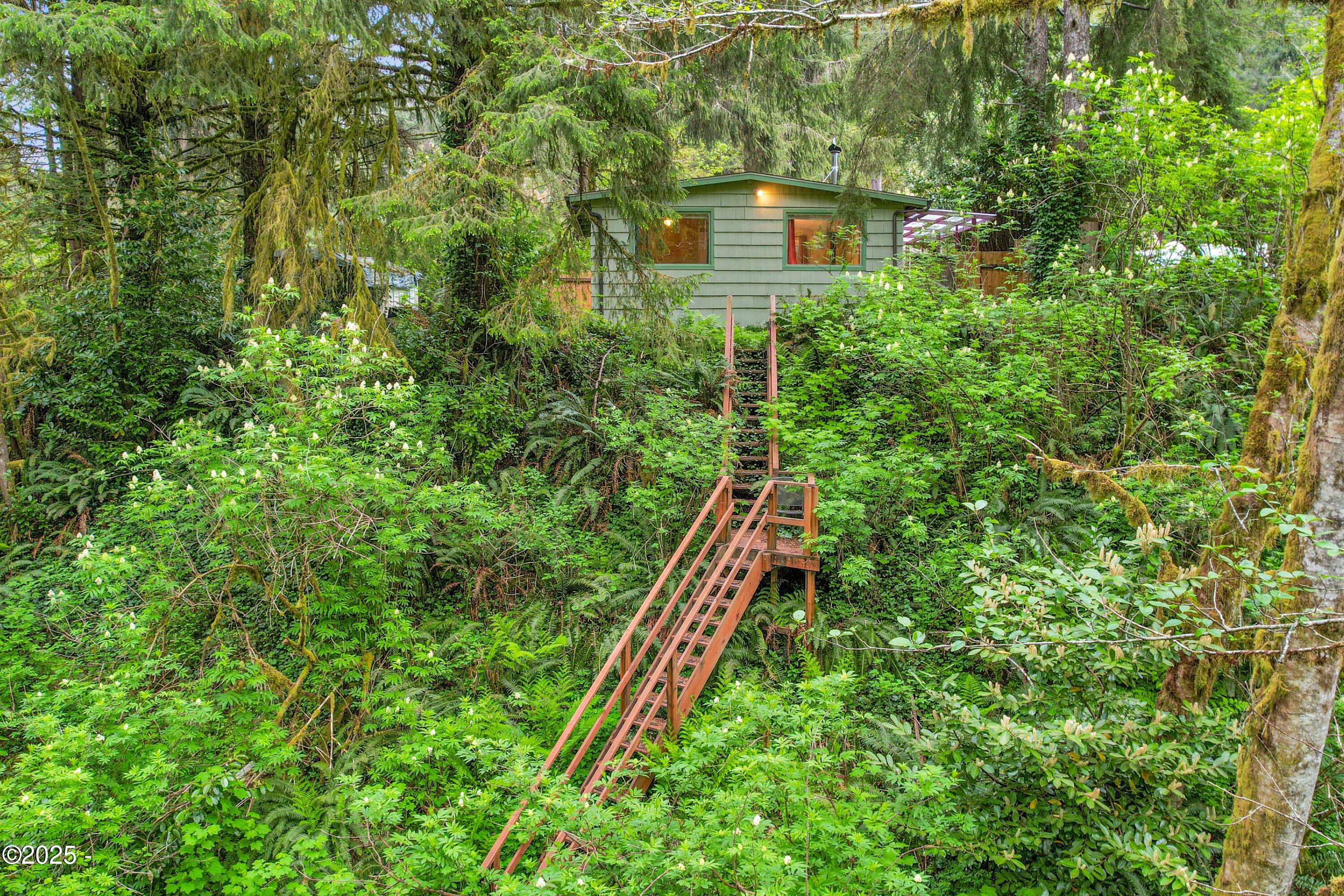 230 N New Bridge Road