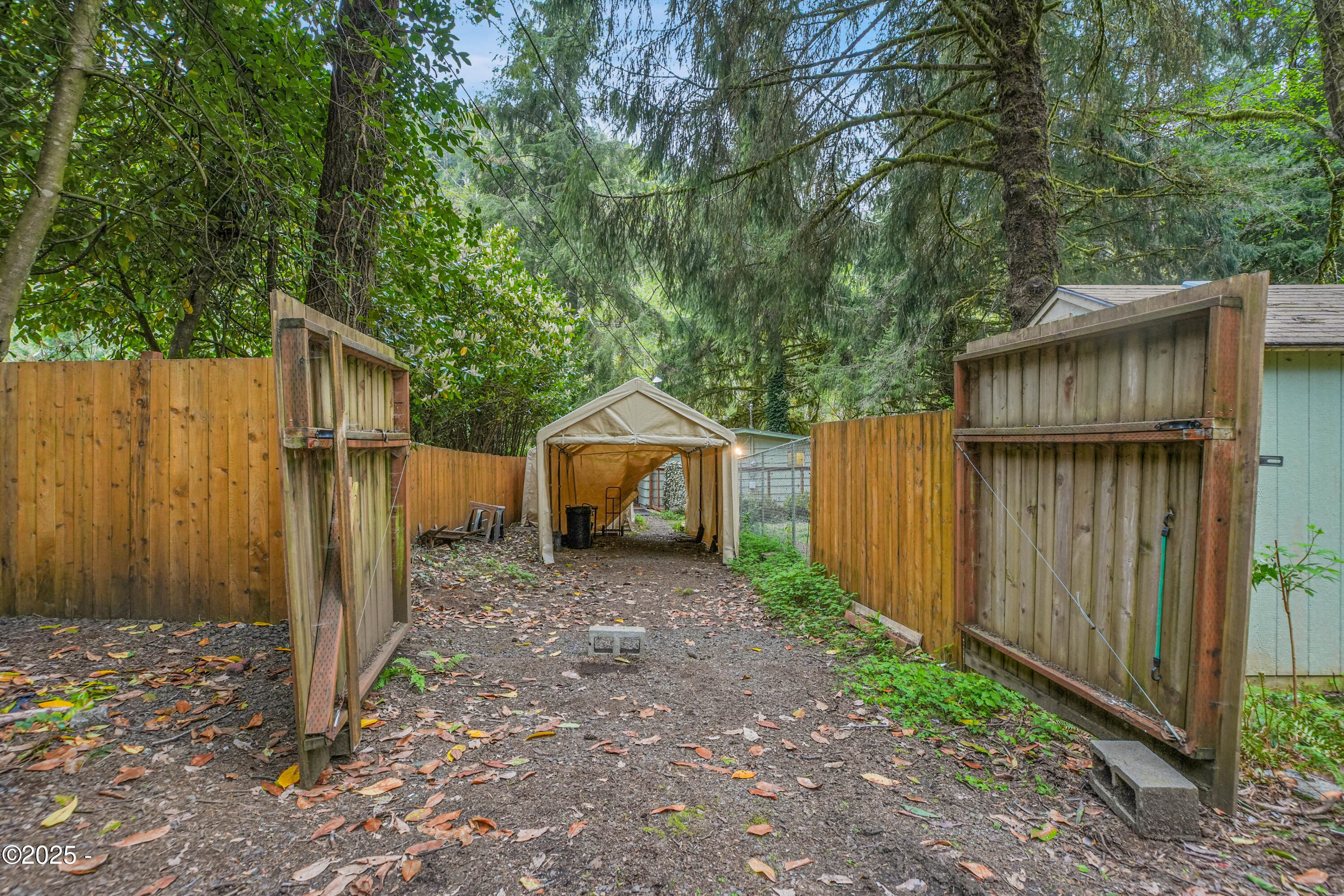 230 N New Bridge Road