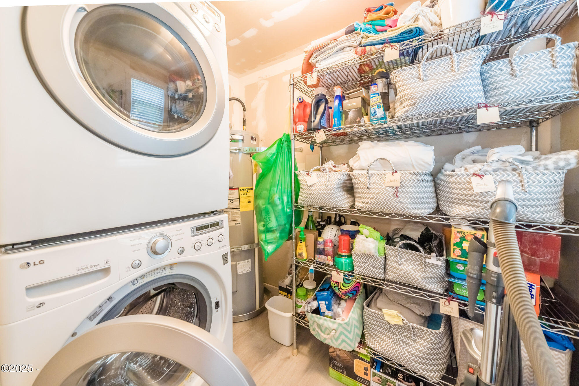 2729 SW Coast Avenue