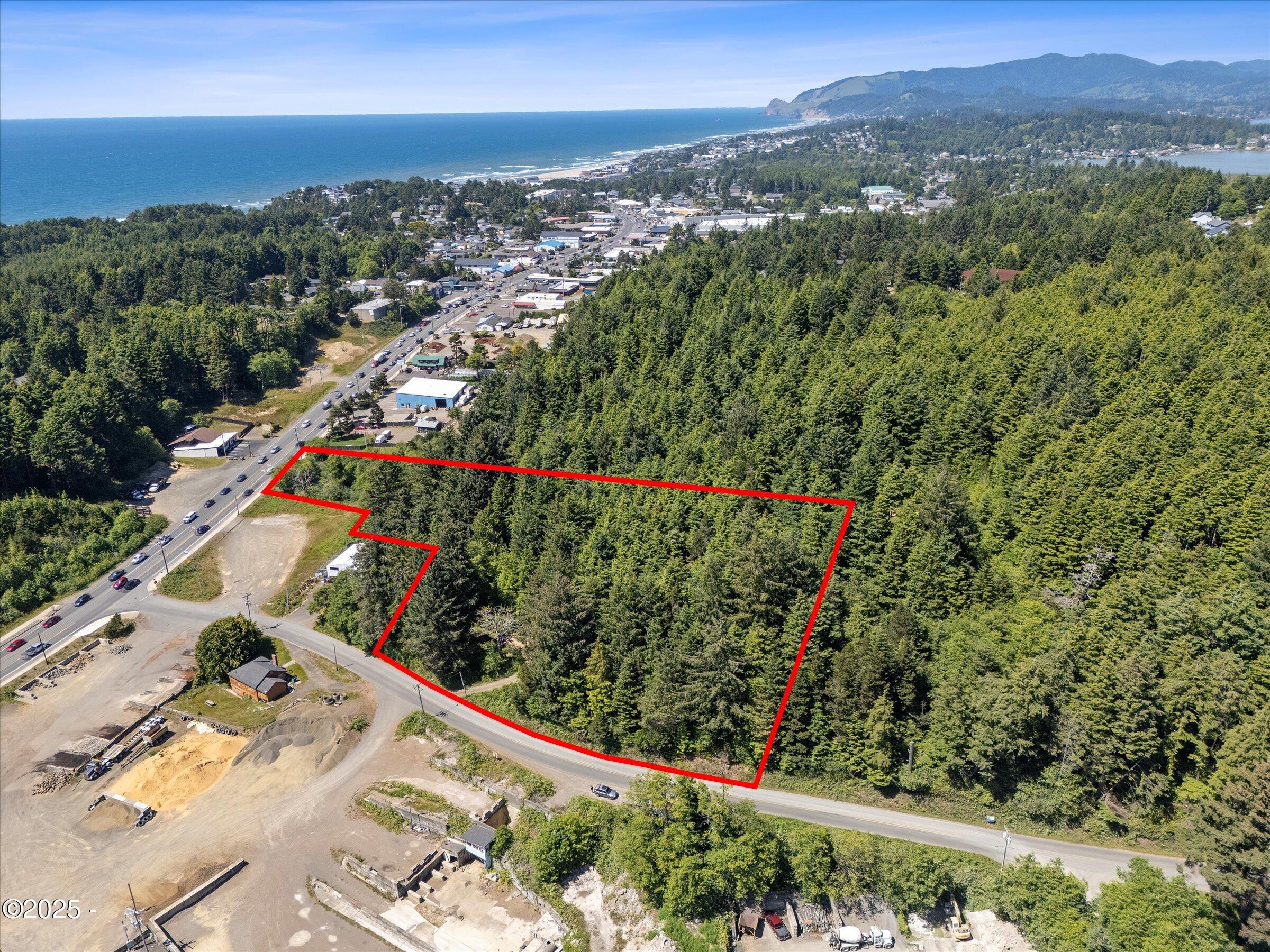 2240 SE Highway 101/1423 SE 23rd Dr