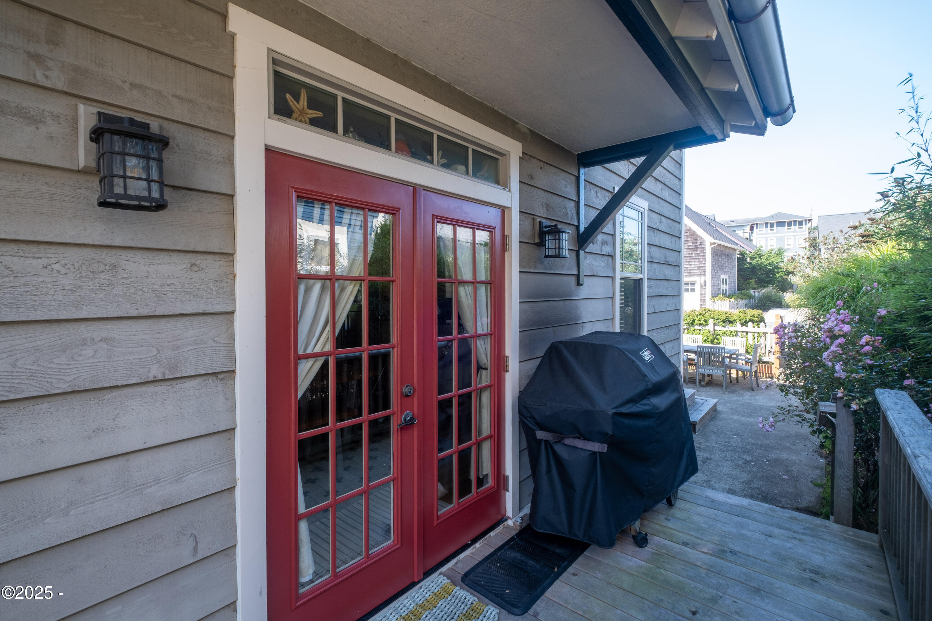 2591 SW Barnacle Avenue