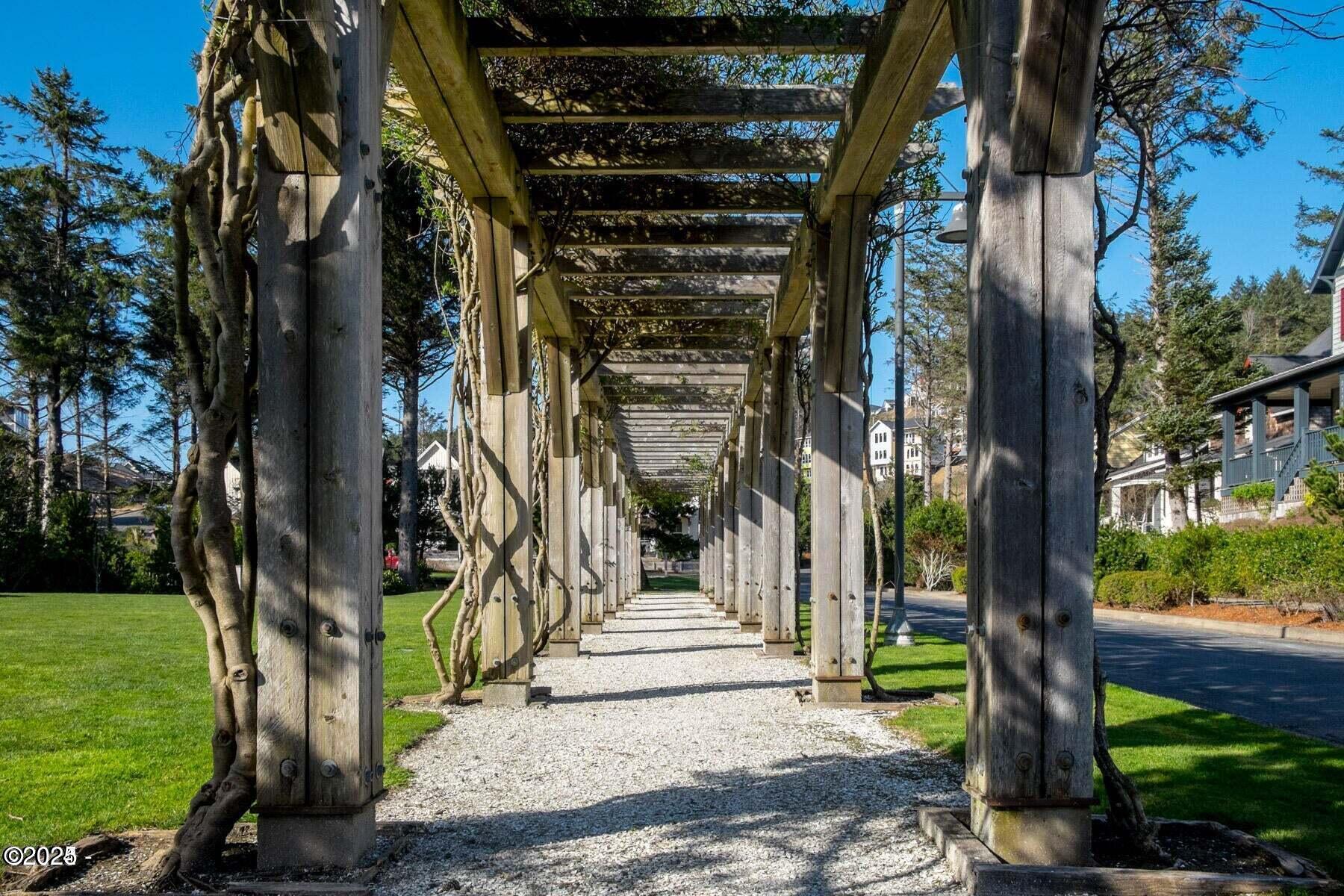 2591 SW Barnacle Avenue