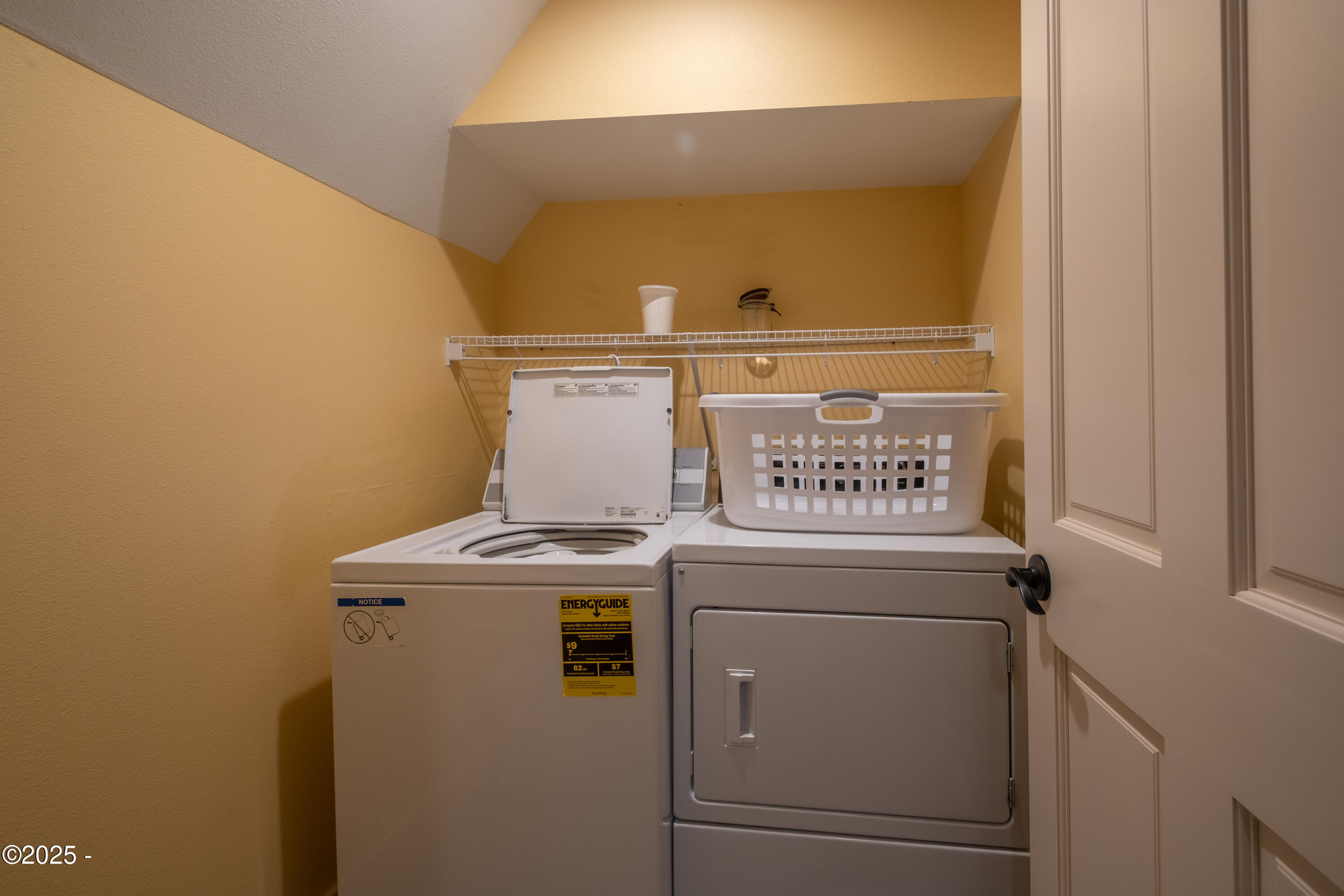 2591 SW Barnacle Avenue