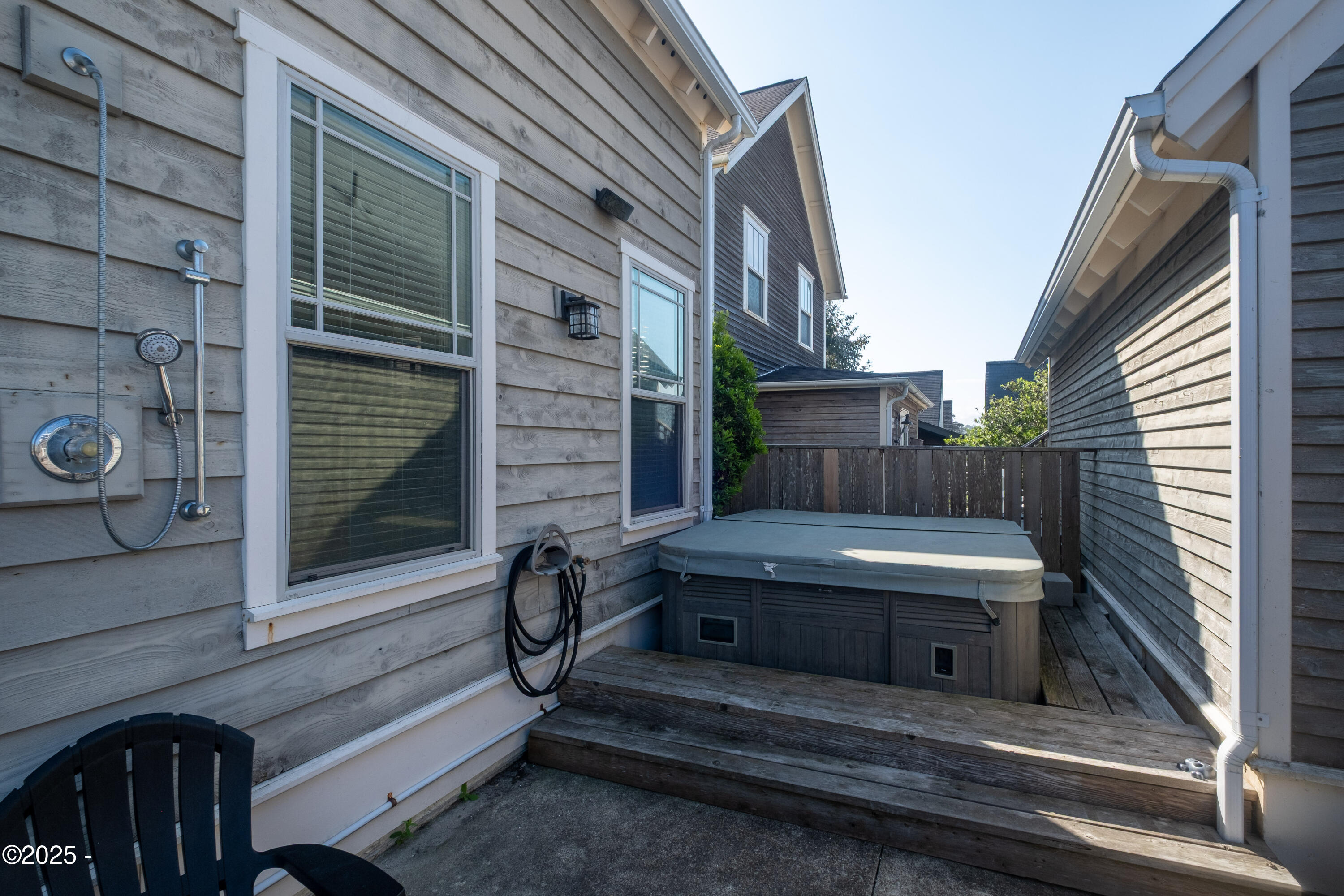 2591 SW Barnacle Avenue