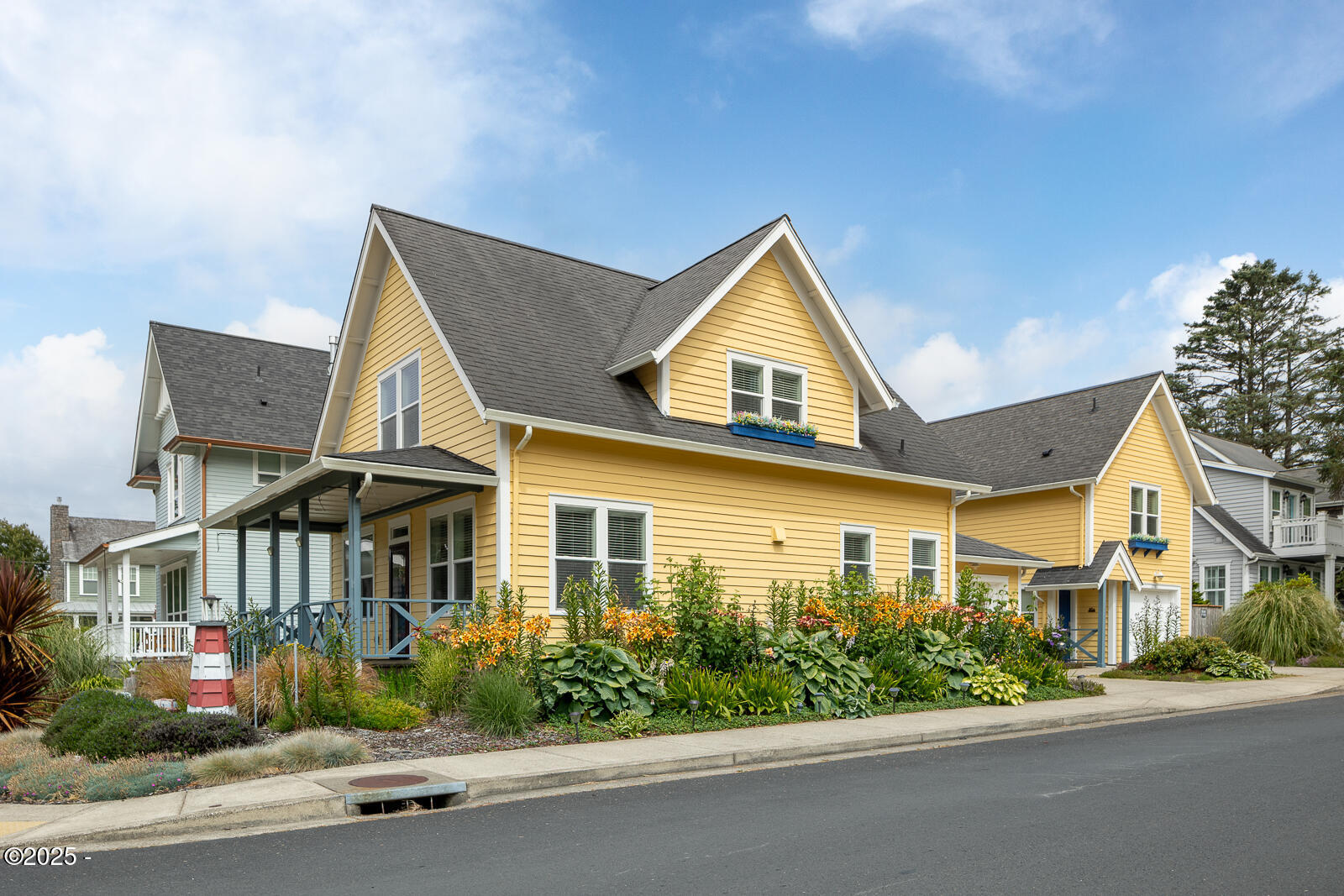 2781 SW Coast Avenue