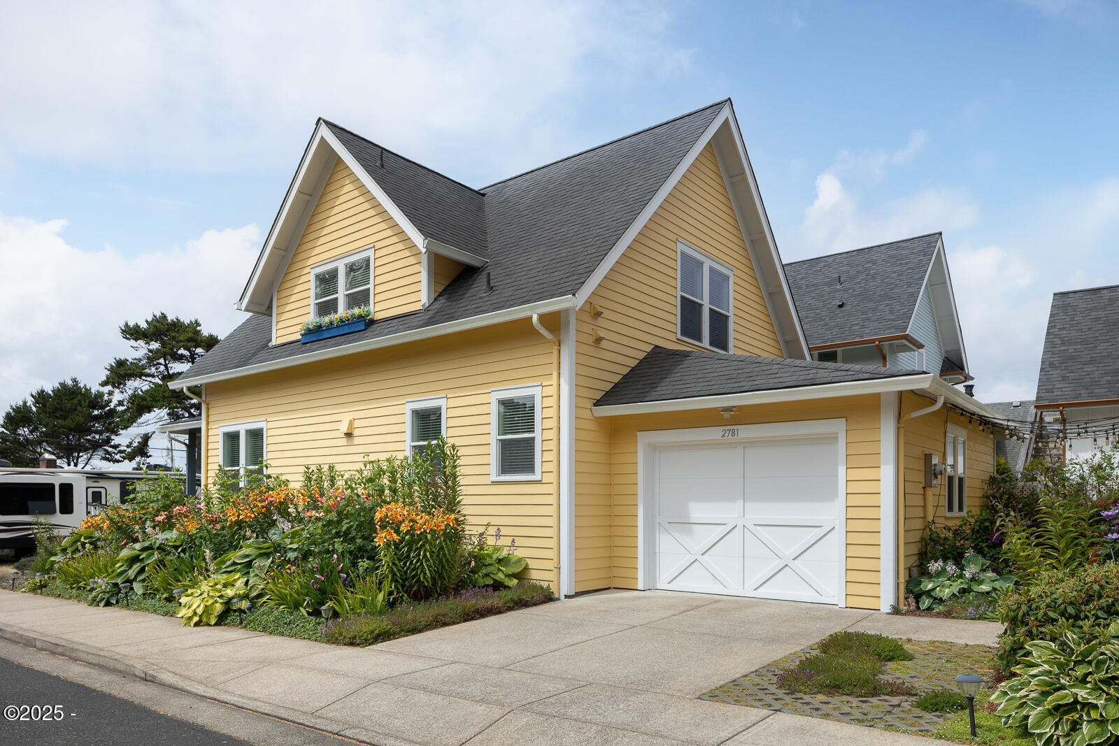 2781 SW Coast Avenue