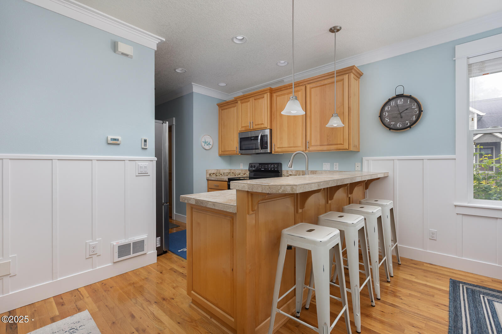 2781 SW Coast Avenue