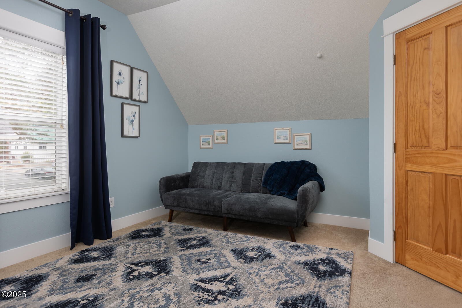 2781 SW Coast Avenue