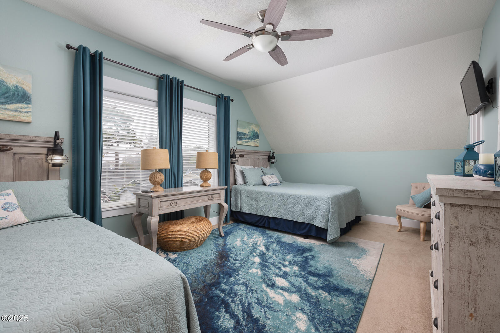 2781 SW Coast Avenue