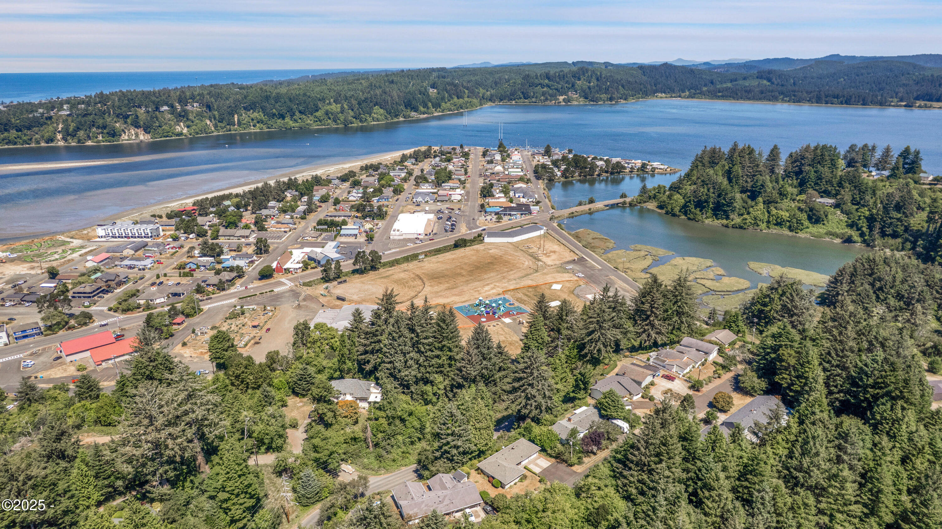 360 NE Edgecliff Drive