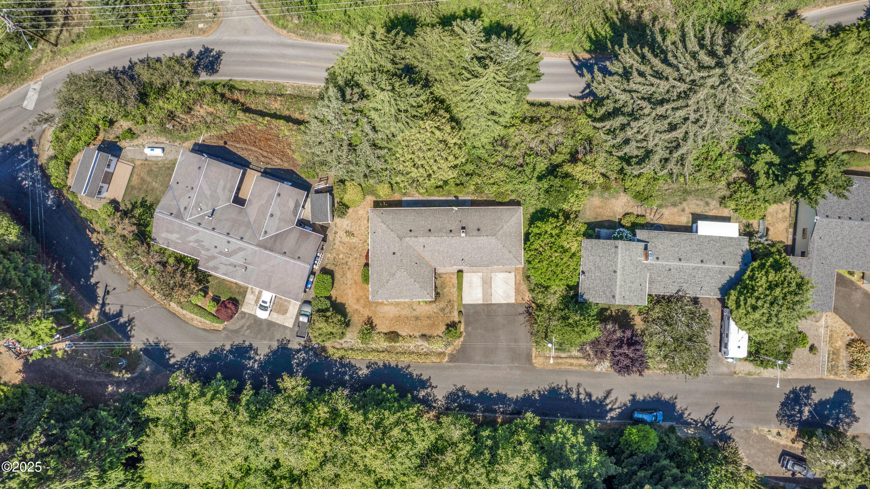 360 NE Edgecliff Drive