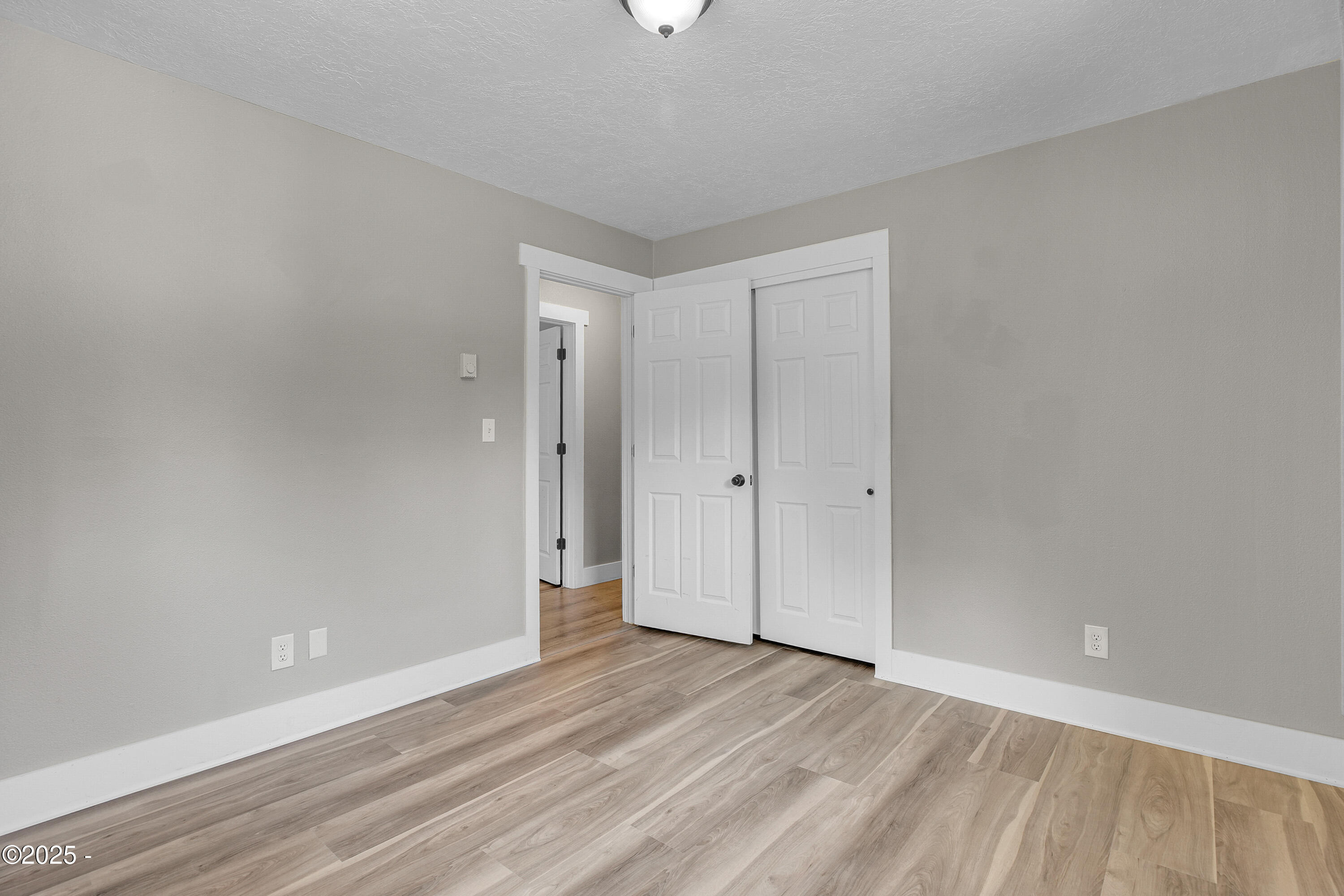 360 NE Edgecliff Drive