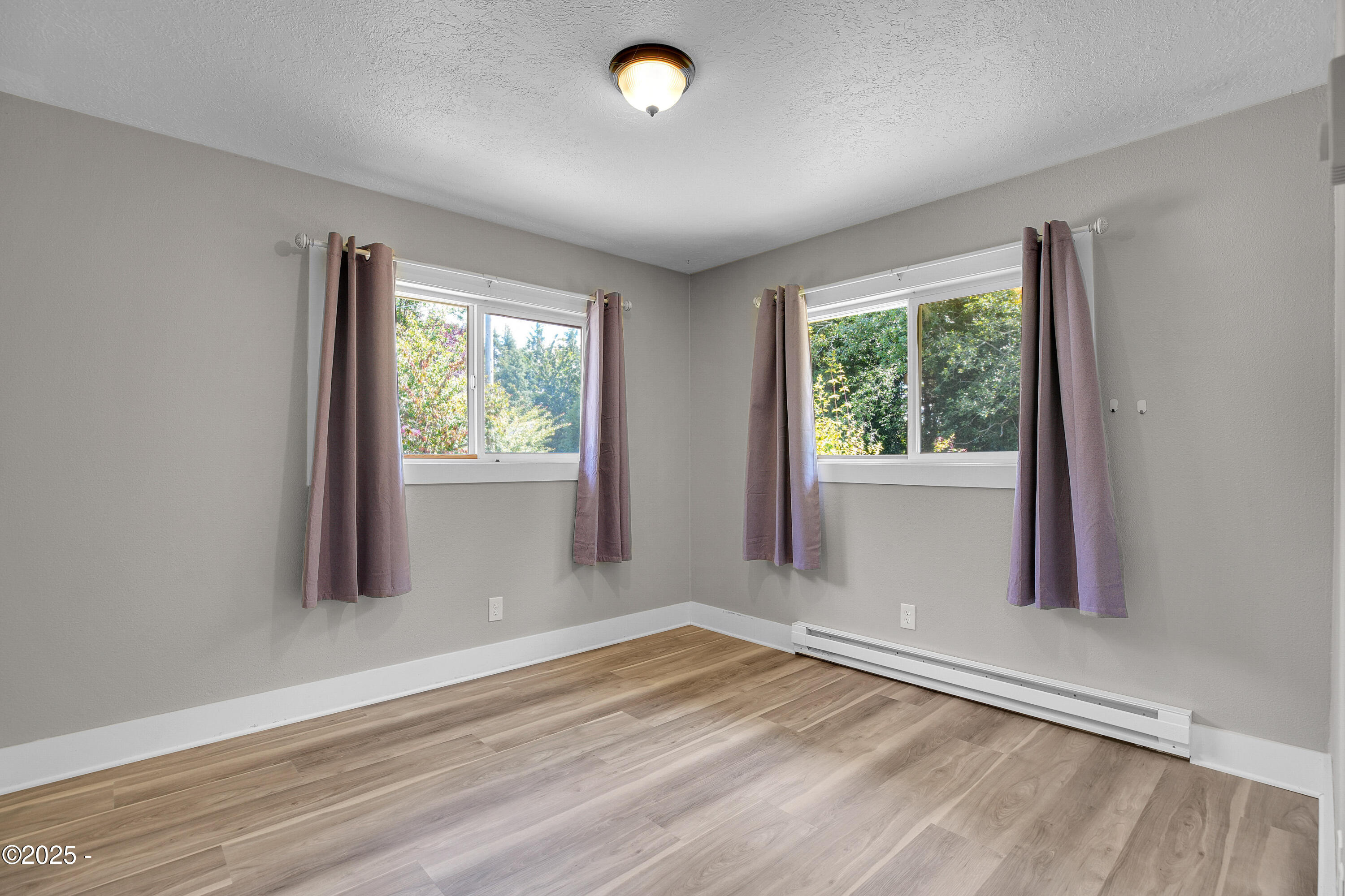 360 NE Edgecliff Drive