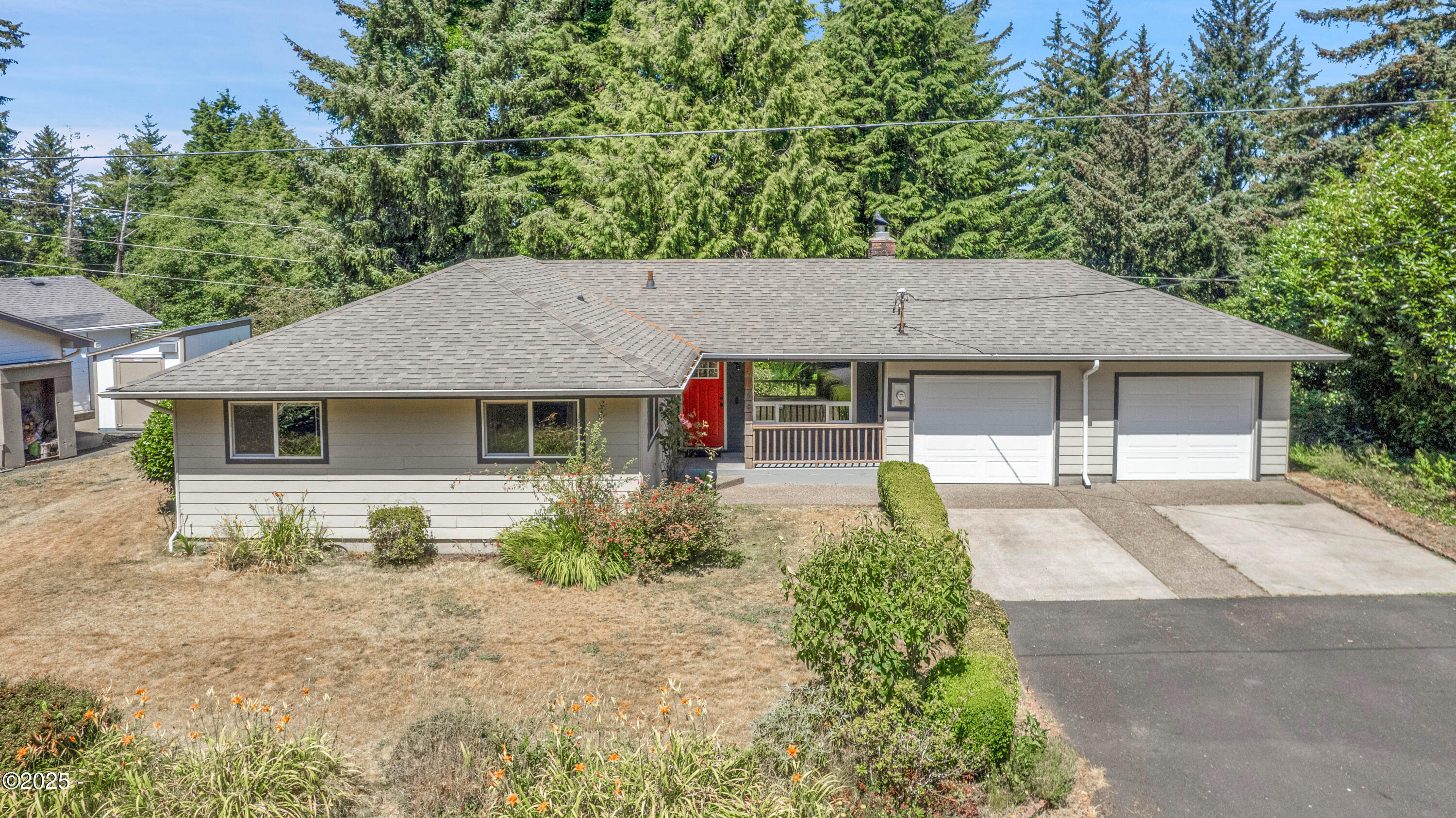 360 NE Edgecliff Drive