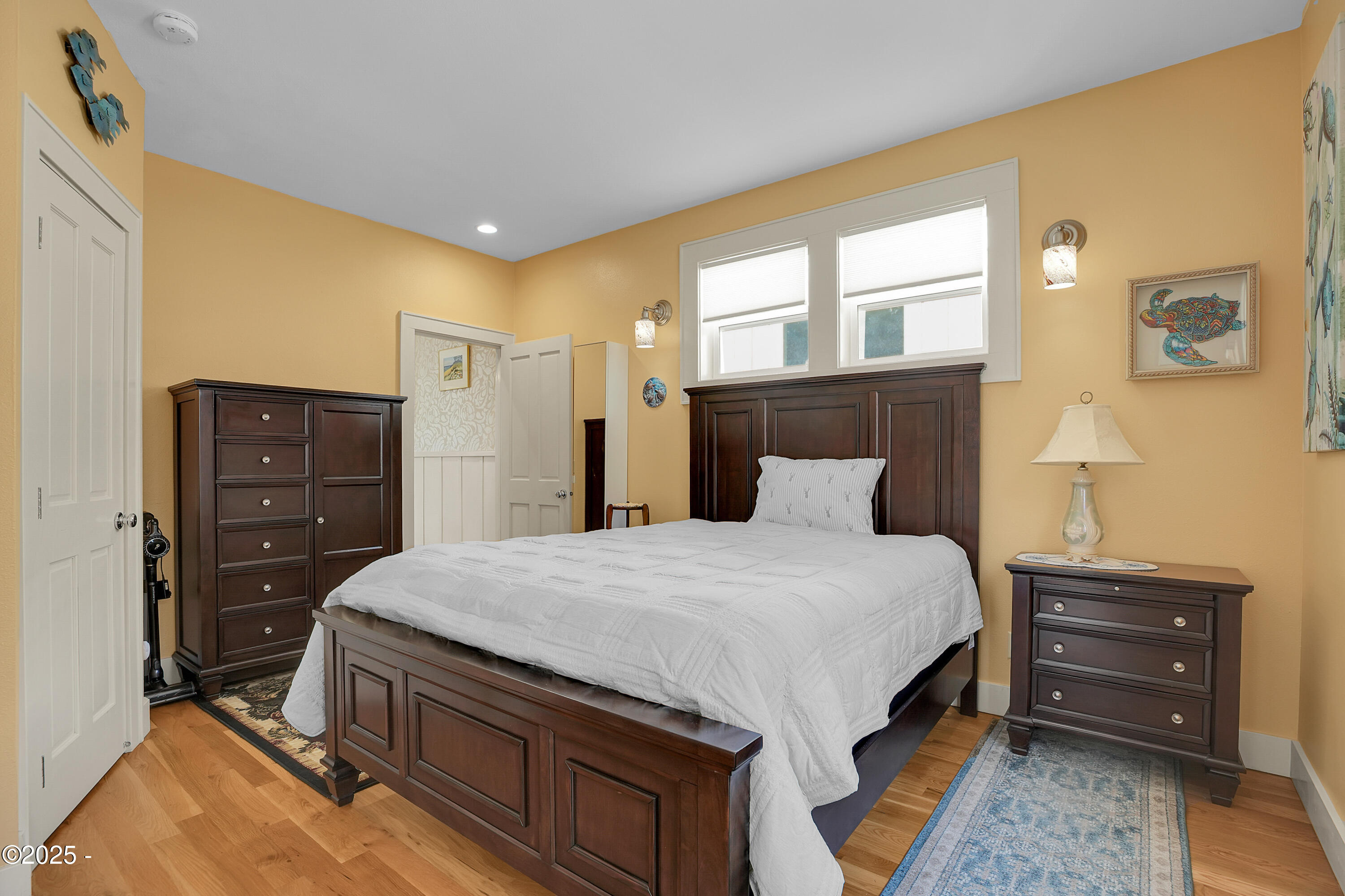 2746 SW Beach Avenue