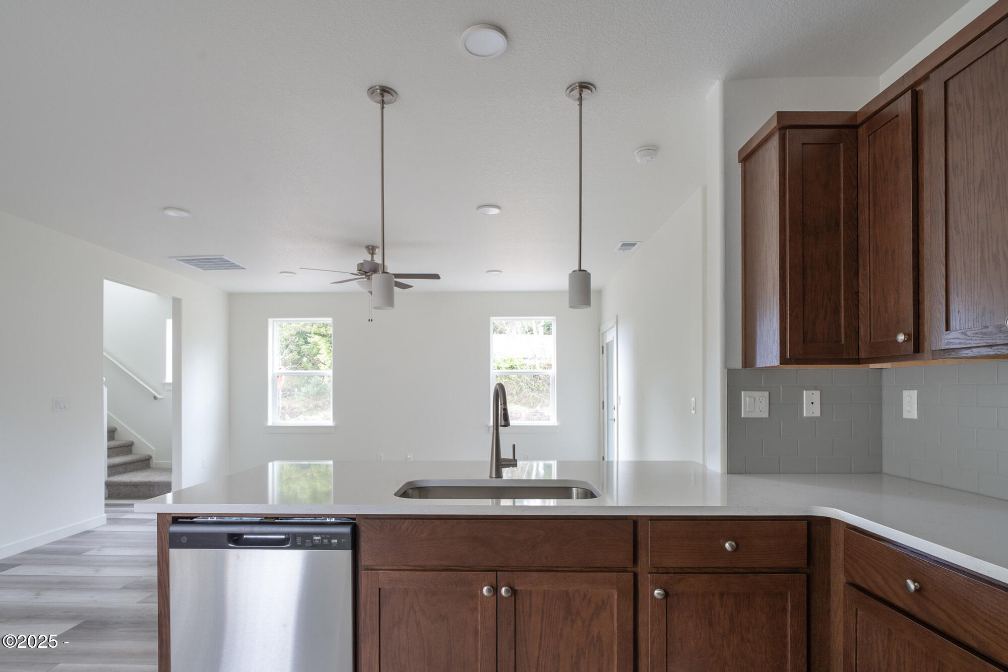 15 SW Johnson Street