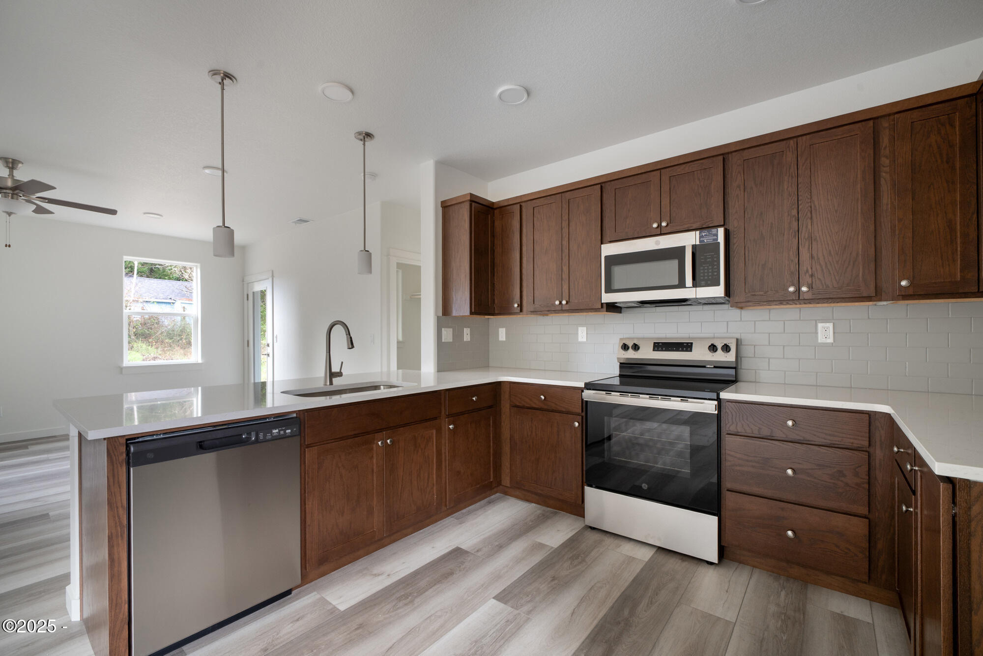 15 SW Johnson Street