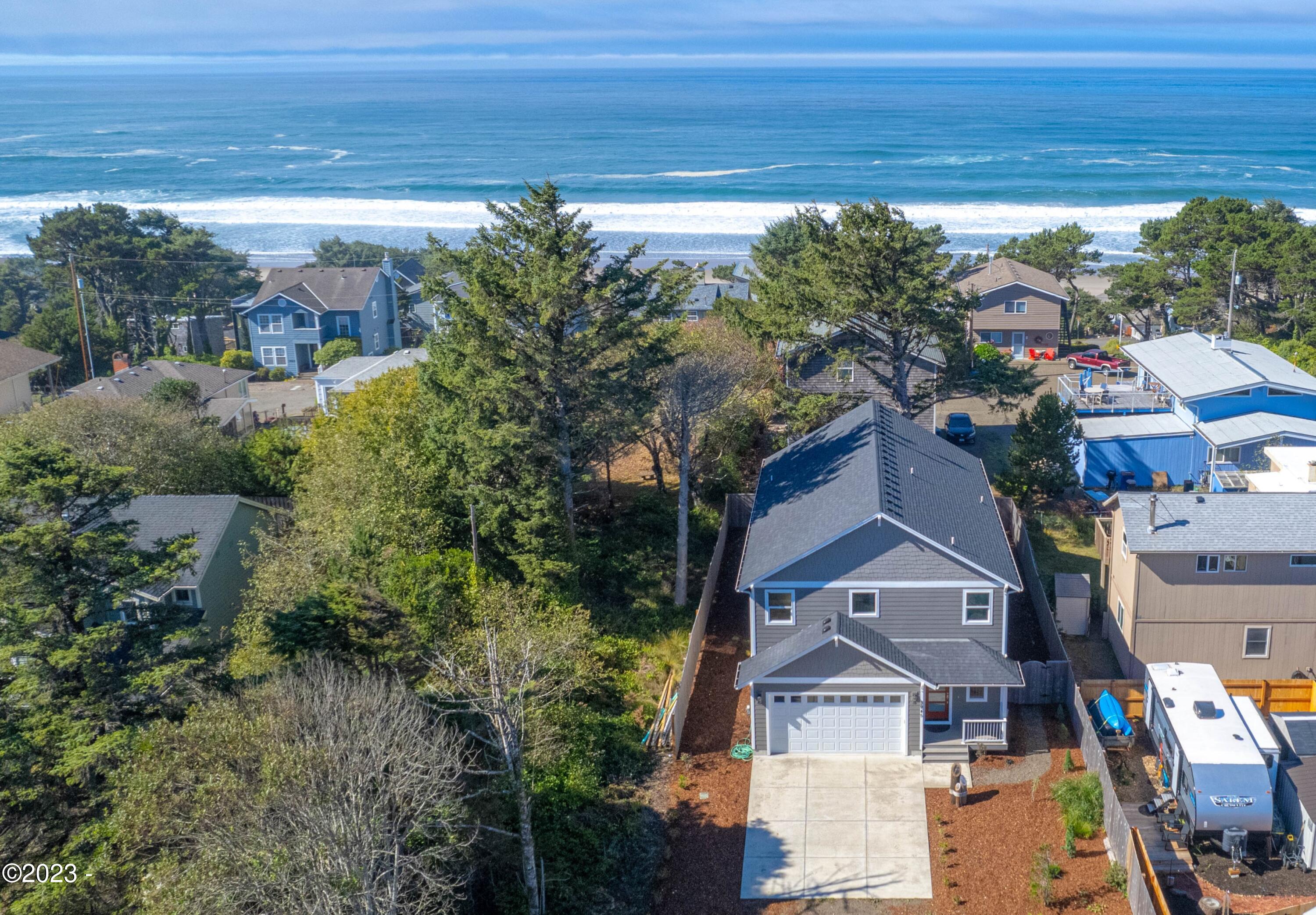 3945 Evergreen Avenue