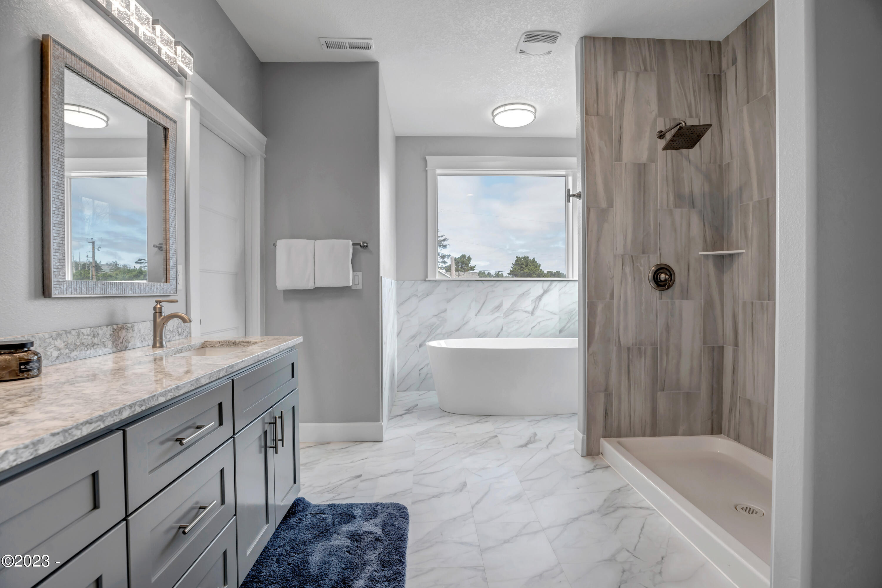 3945 Evergreen Avenue