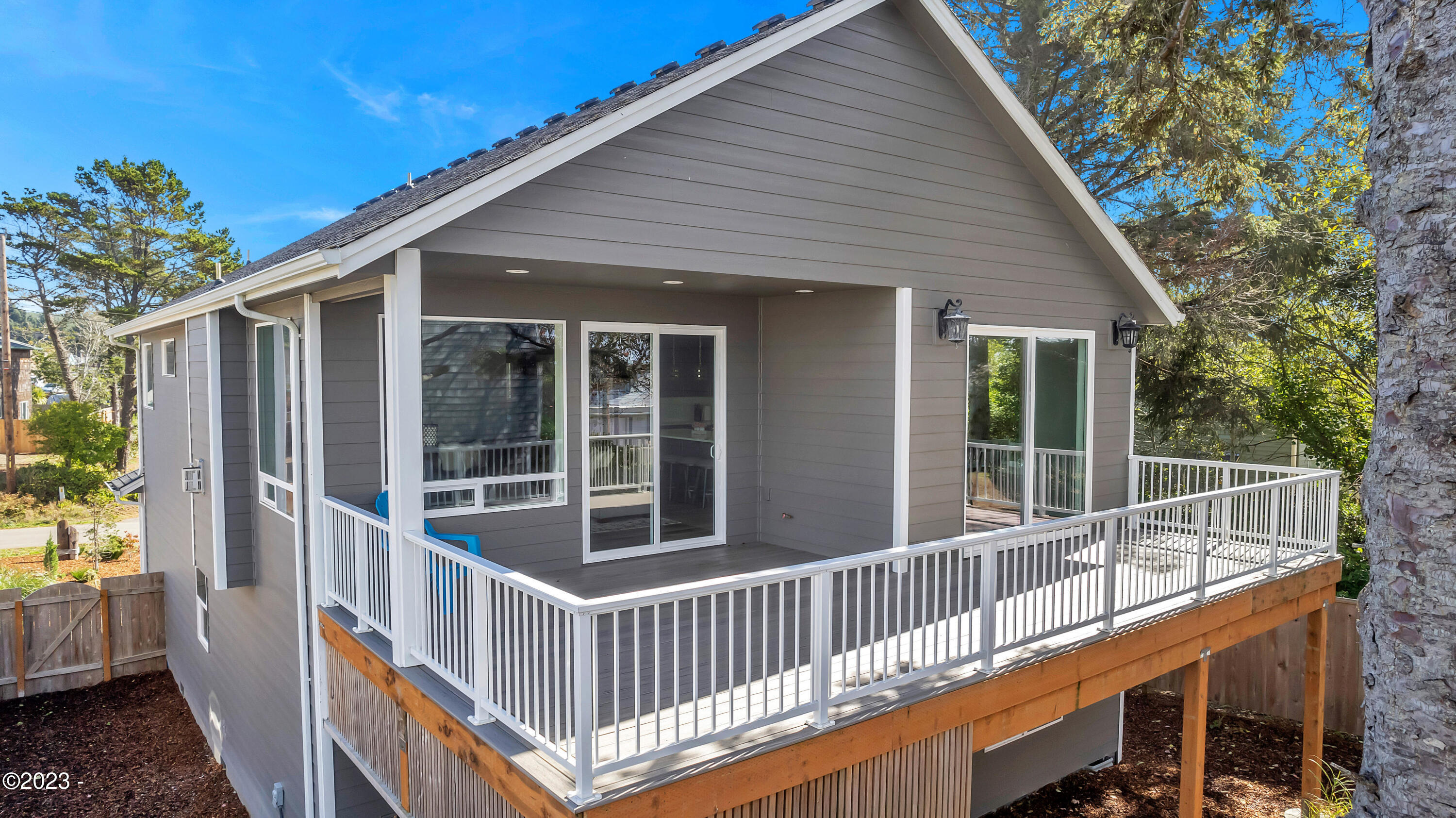 3945 Evergreen Avenue