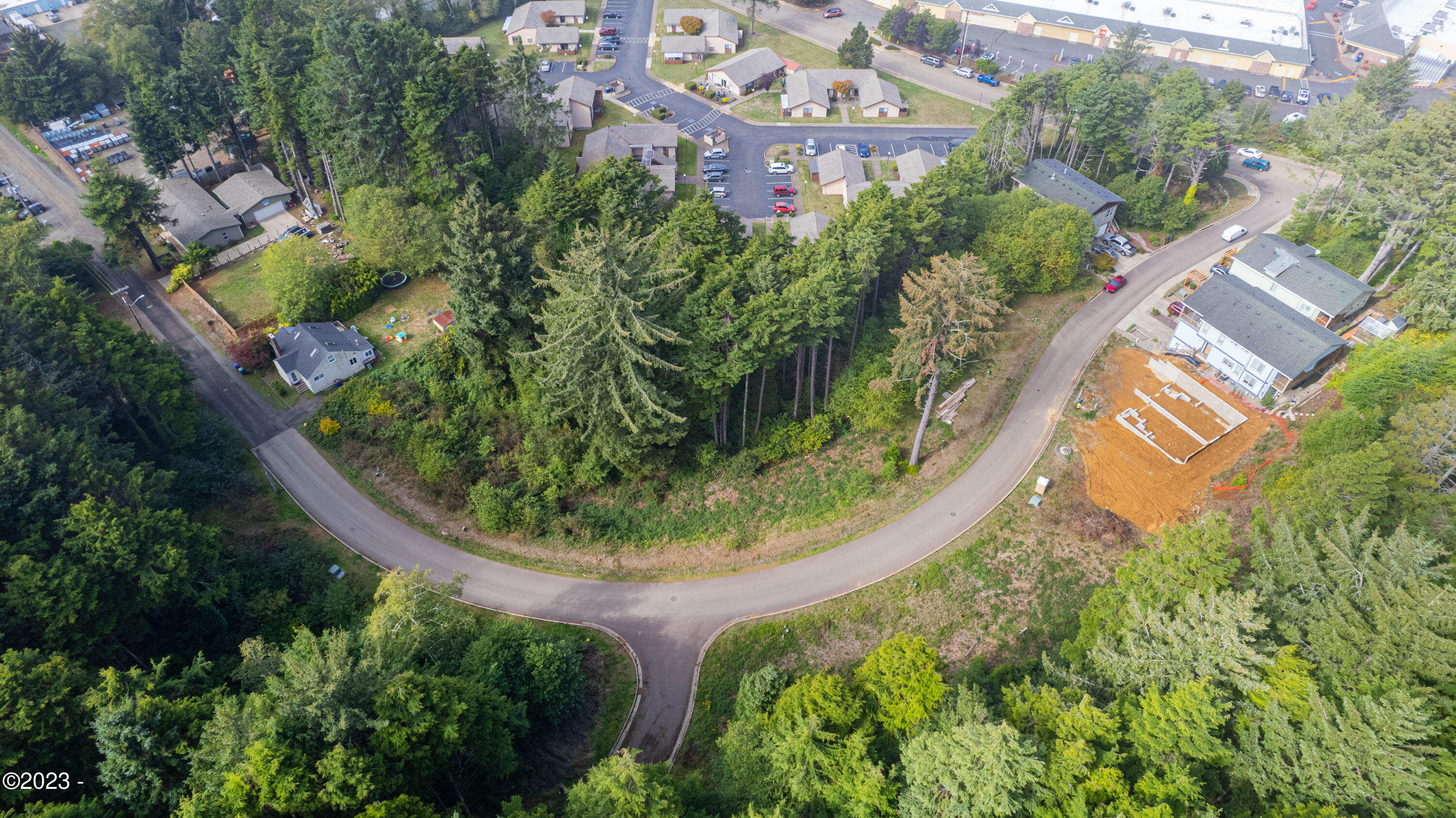 Block 1400 SE Marine Avenue