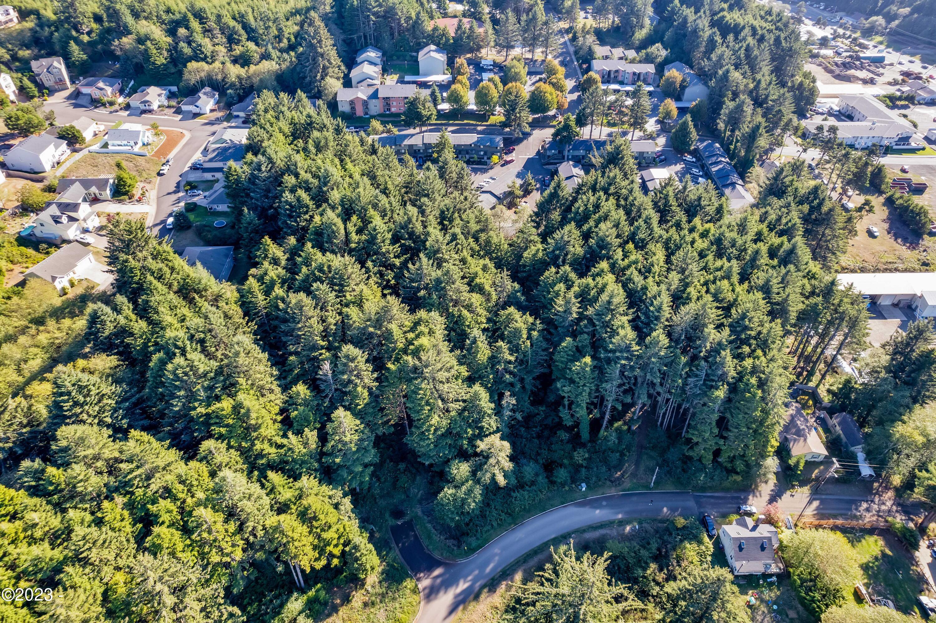 Block 1400 SE Marine Avenue