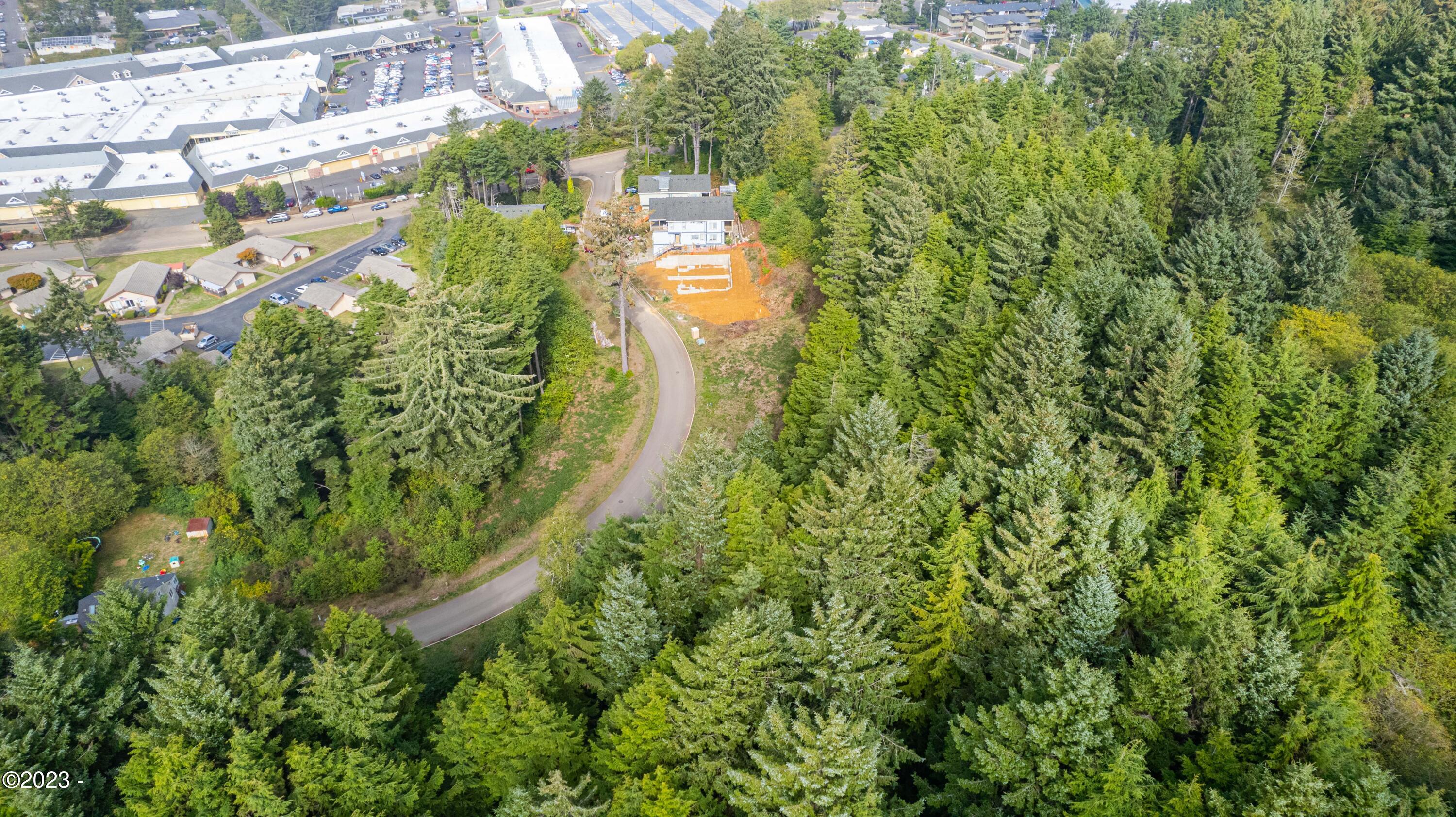 Block 1400 SE Marine Avenue