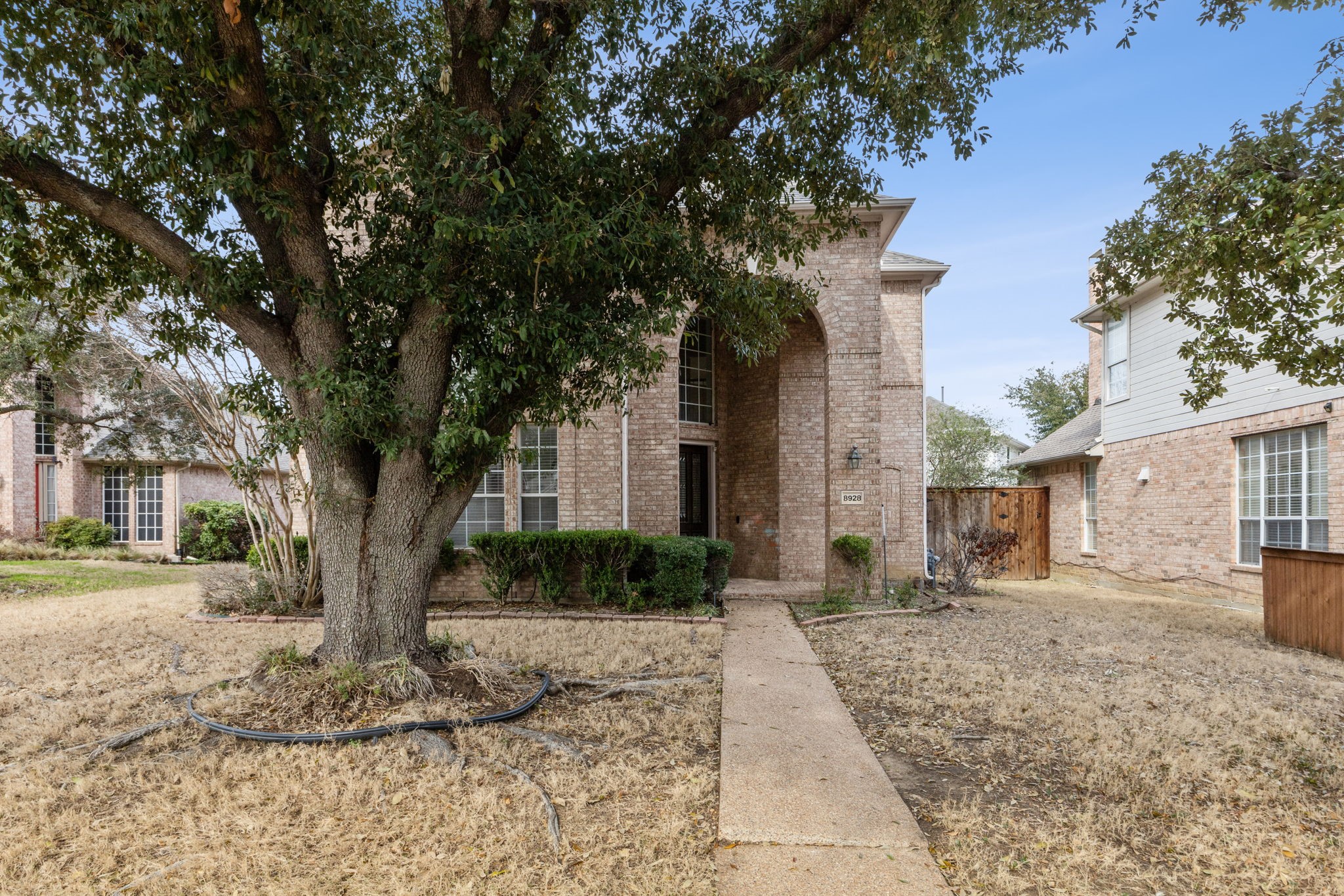 8928 Lakewood Drive