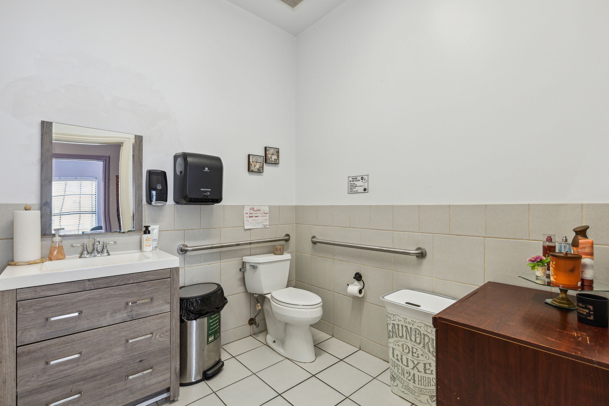 1111 Kinwest Parkway 140