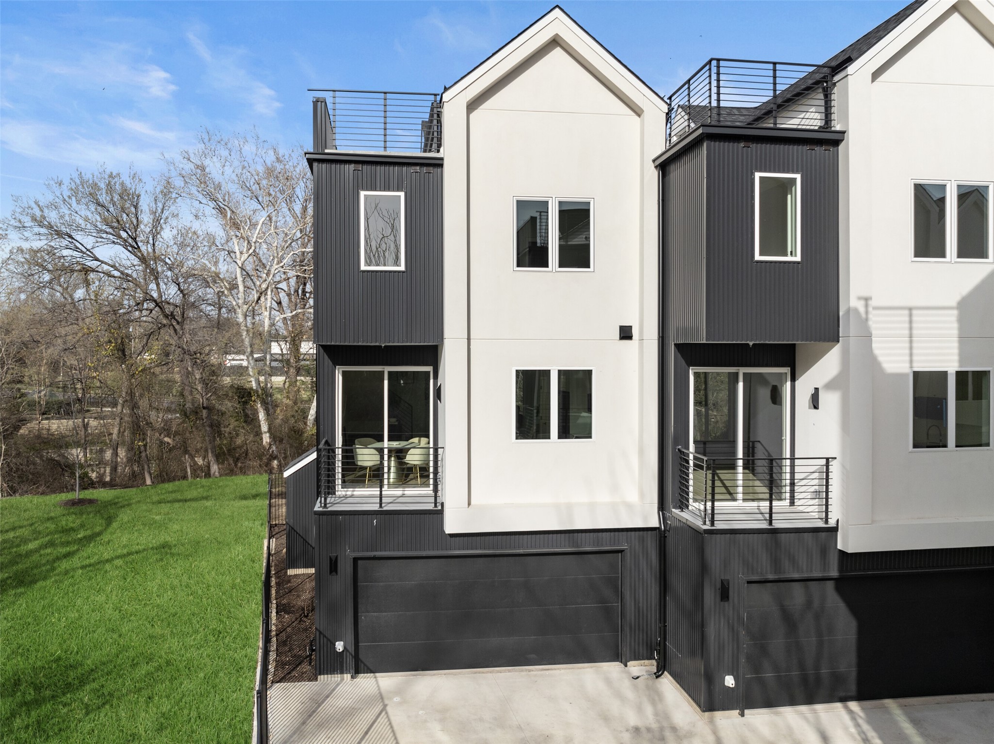 4811 Denton Drive 106