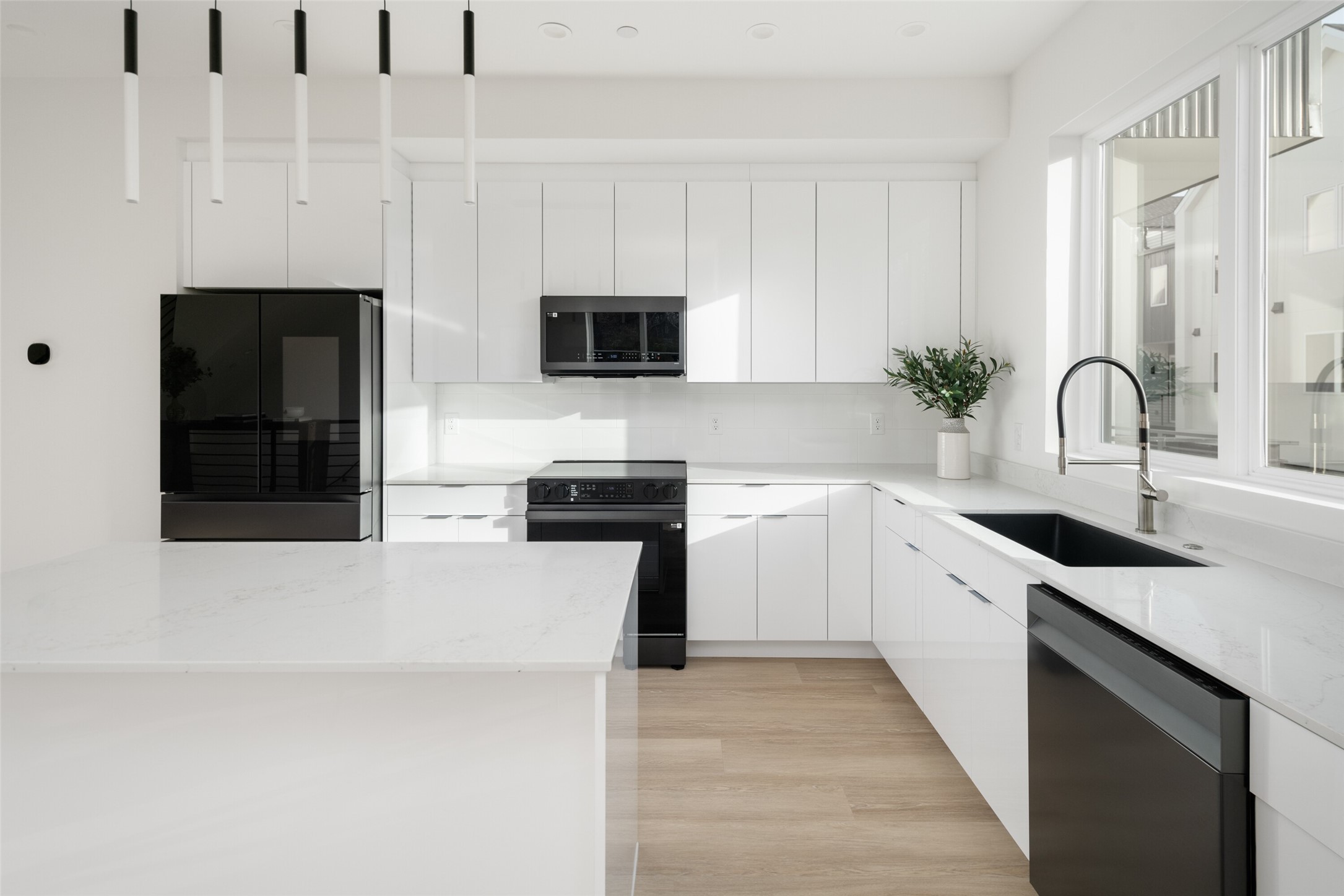 4811 Denton Drive 207