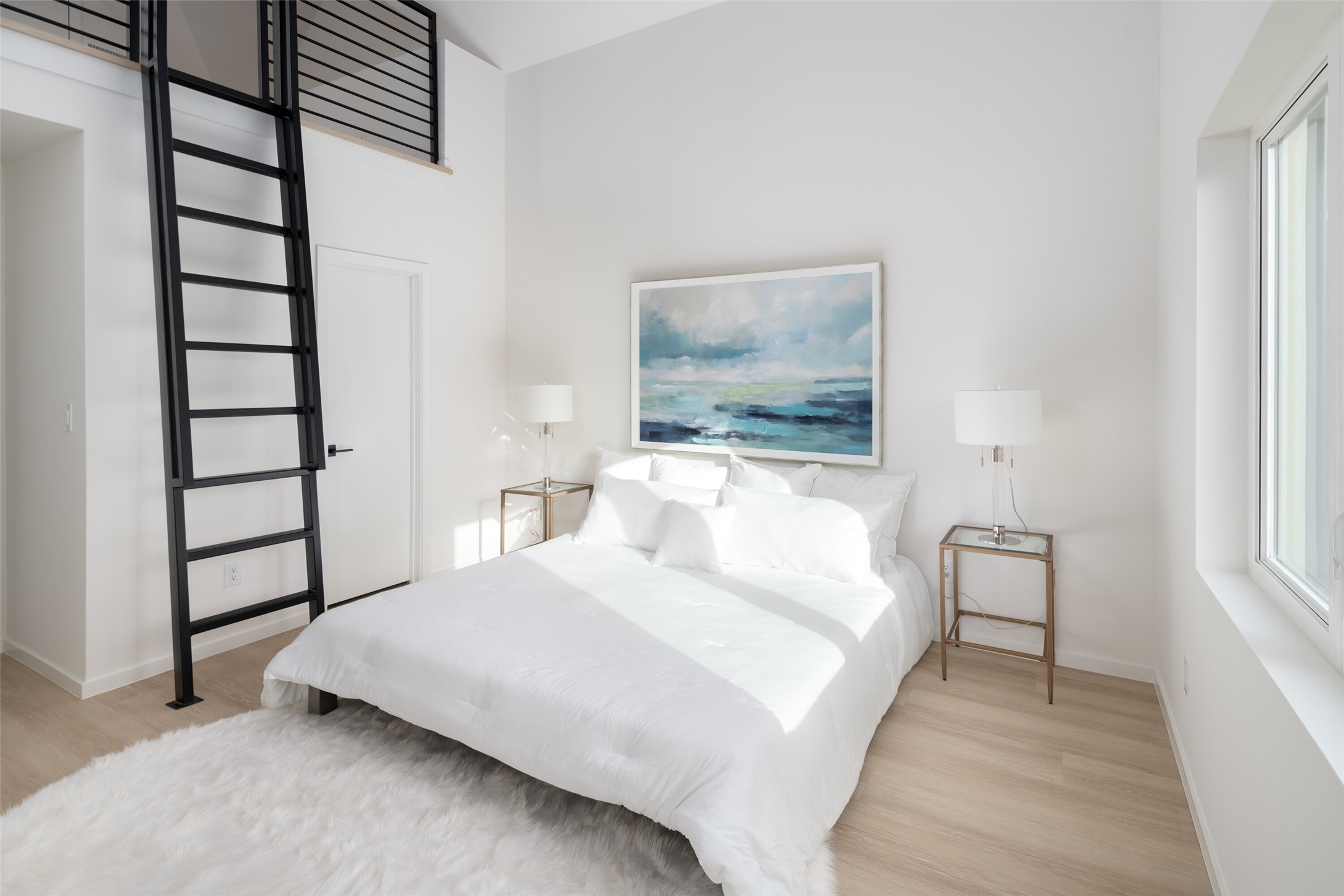 4811 Denton Drive 207