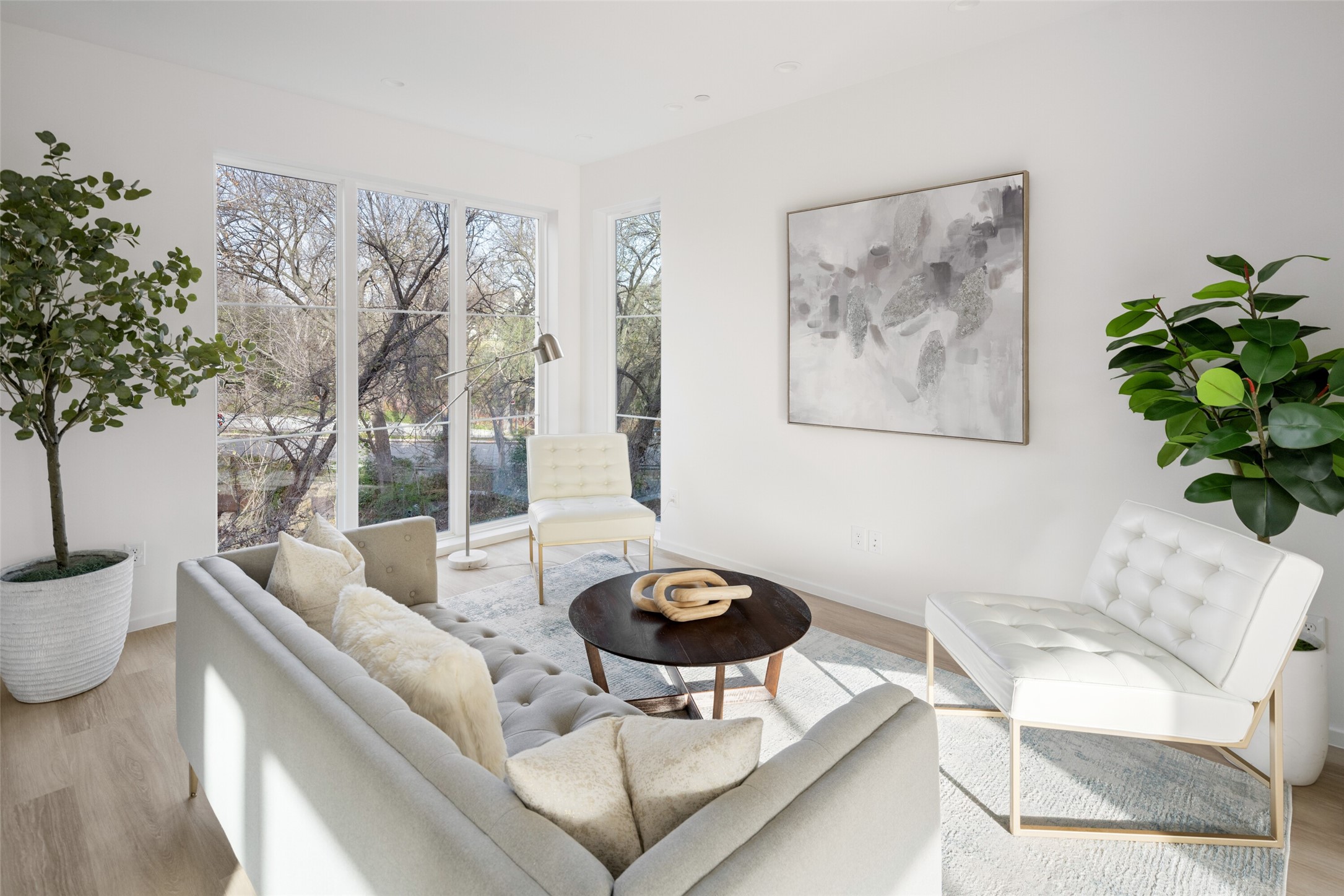 4811 Denton Drive 105