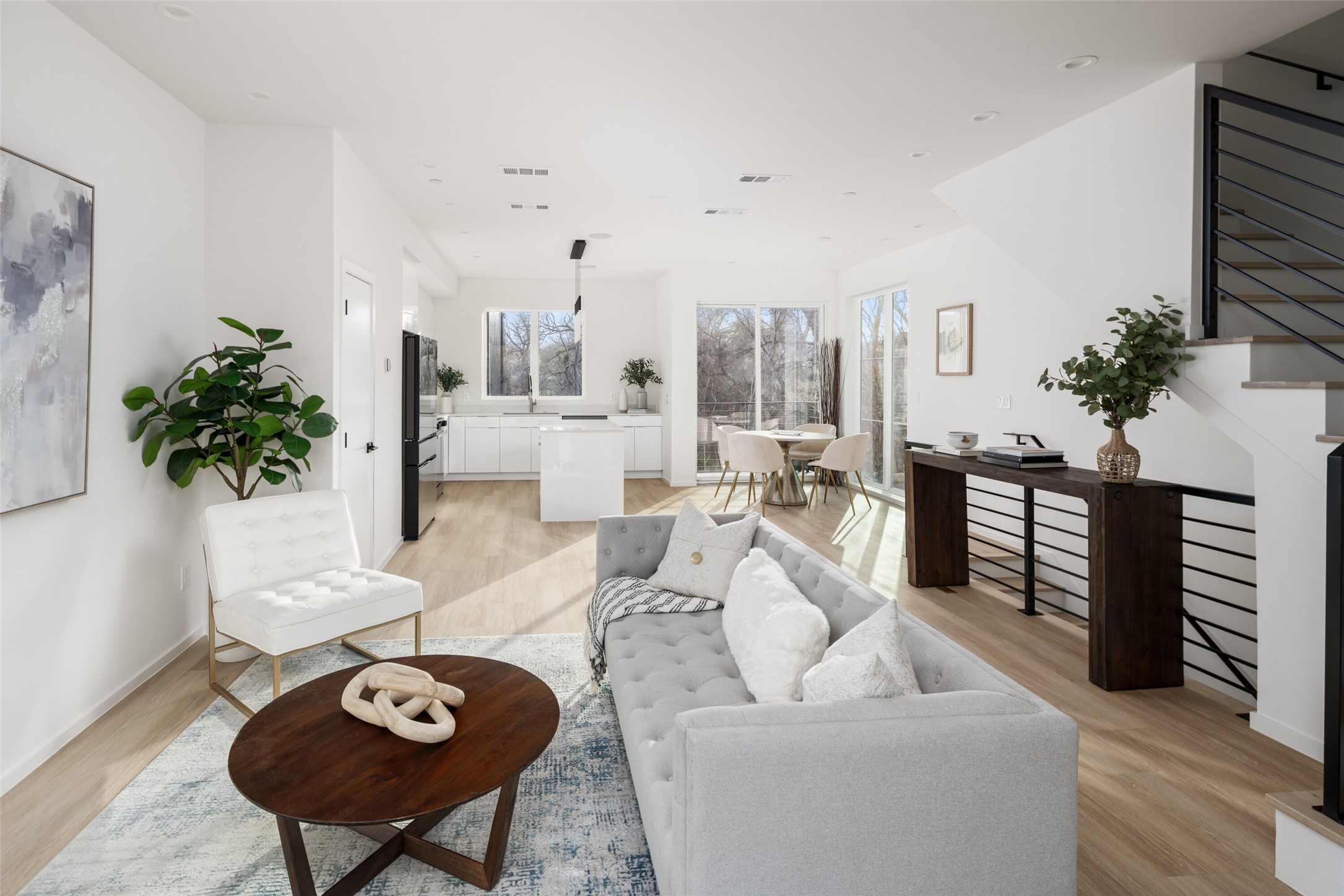 4811 Denton Drive 105