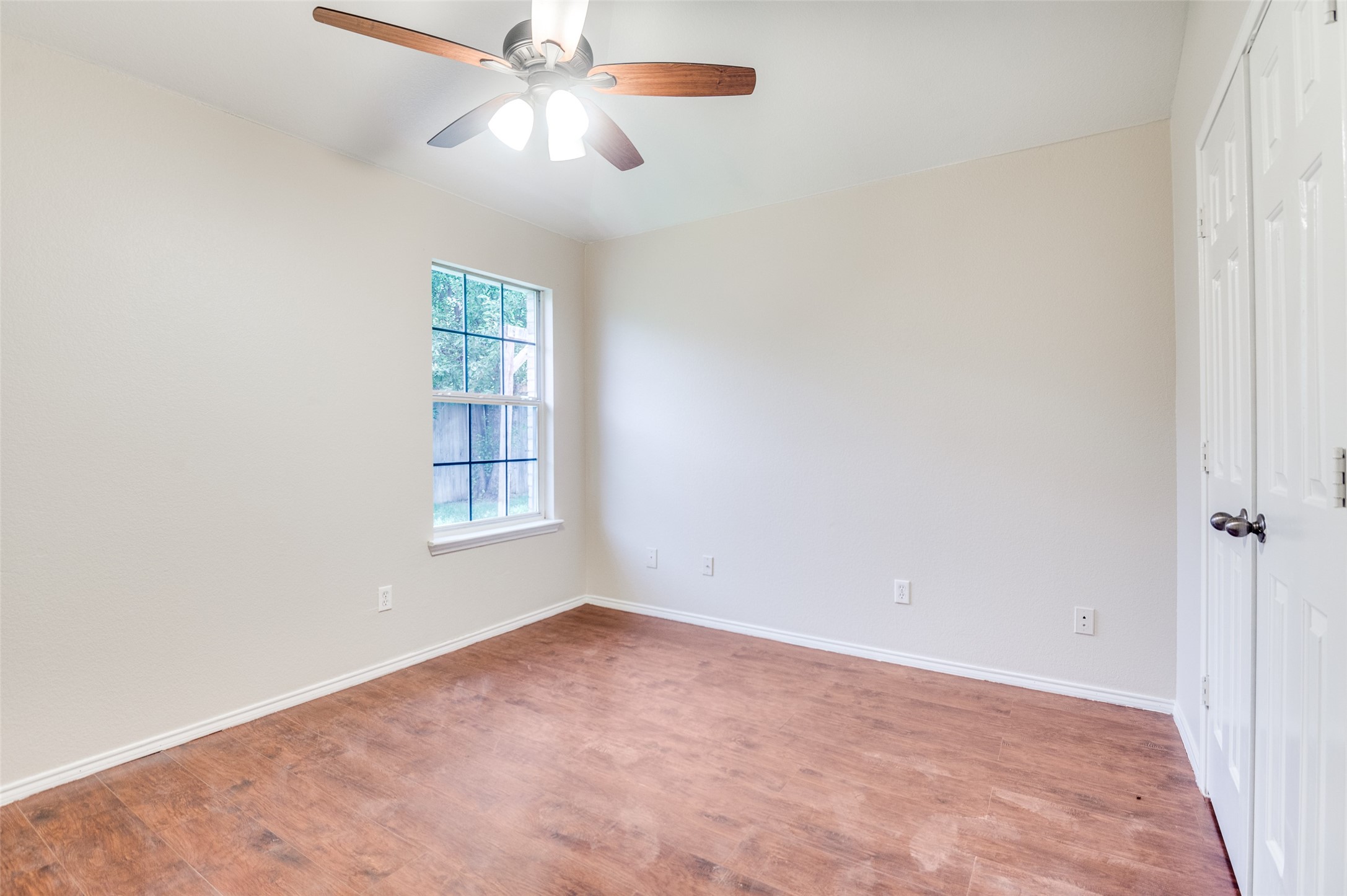 915 Simi Drive