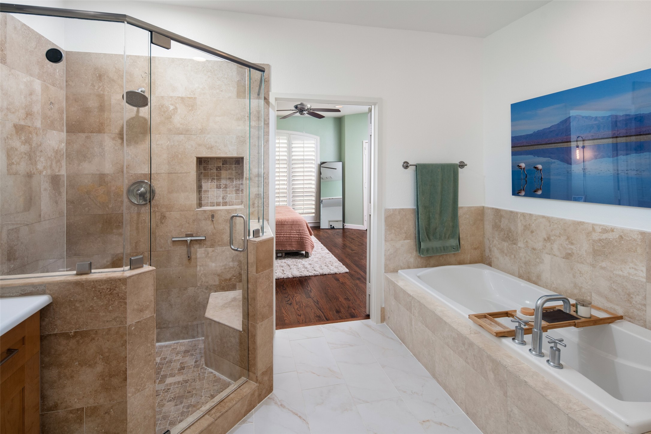 2411 N Hall Street 38