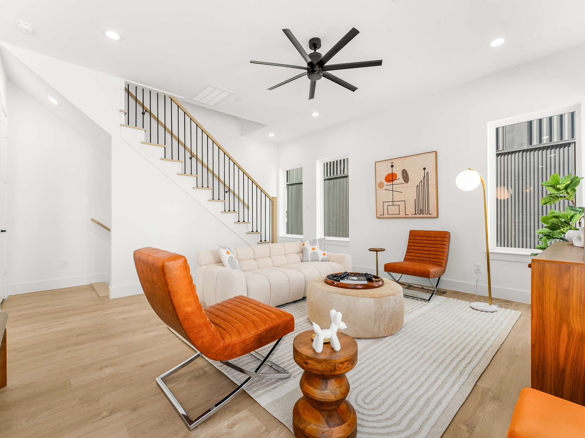 2015 N Prairie Avenue 102