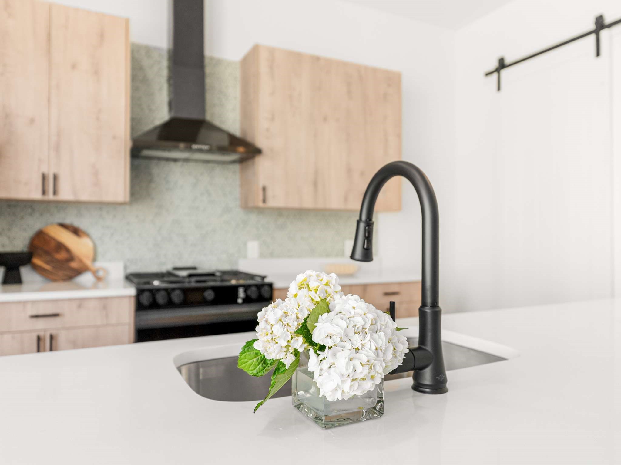 2015 N Prairie Avenue 102