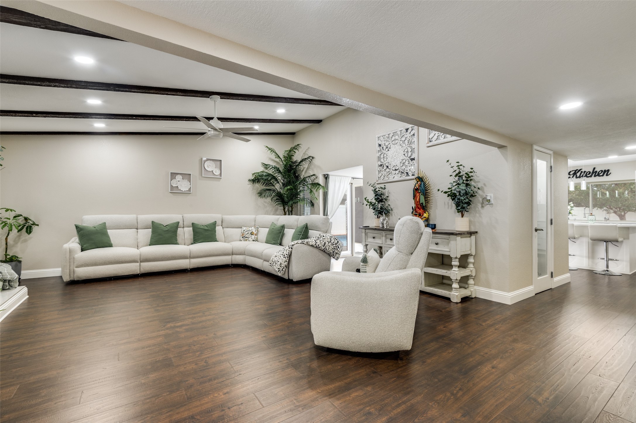 2109 Lewis Trail
