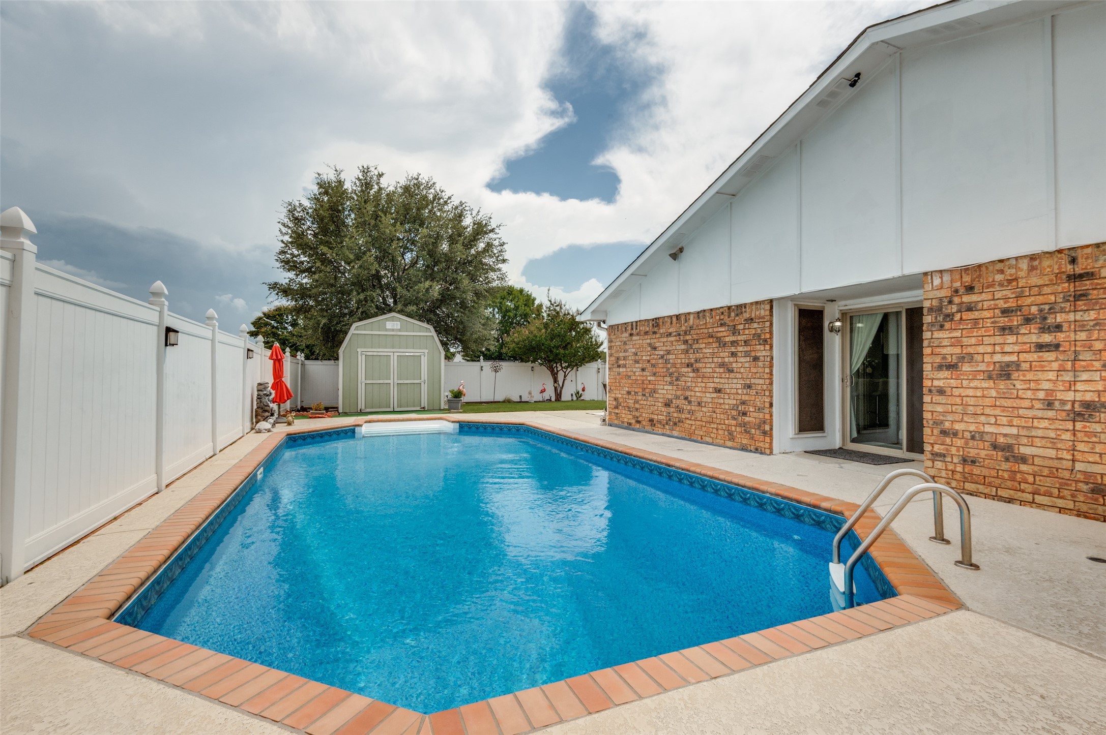 2109 Lewis Trail