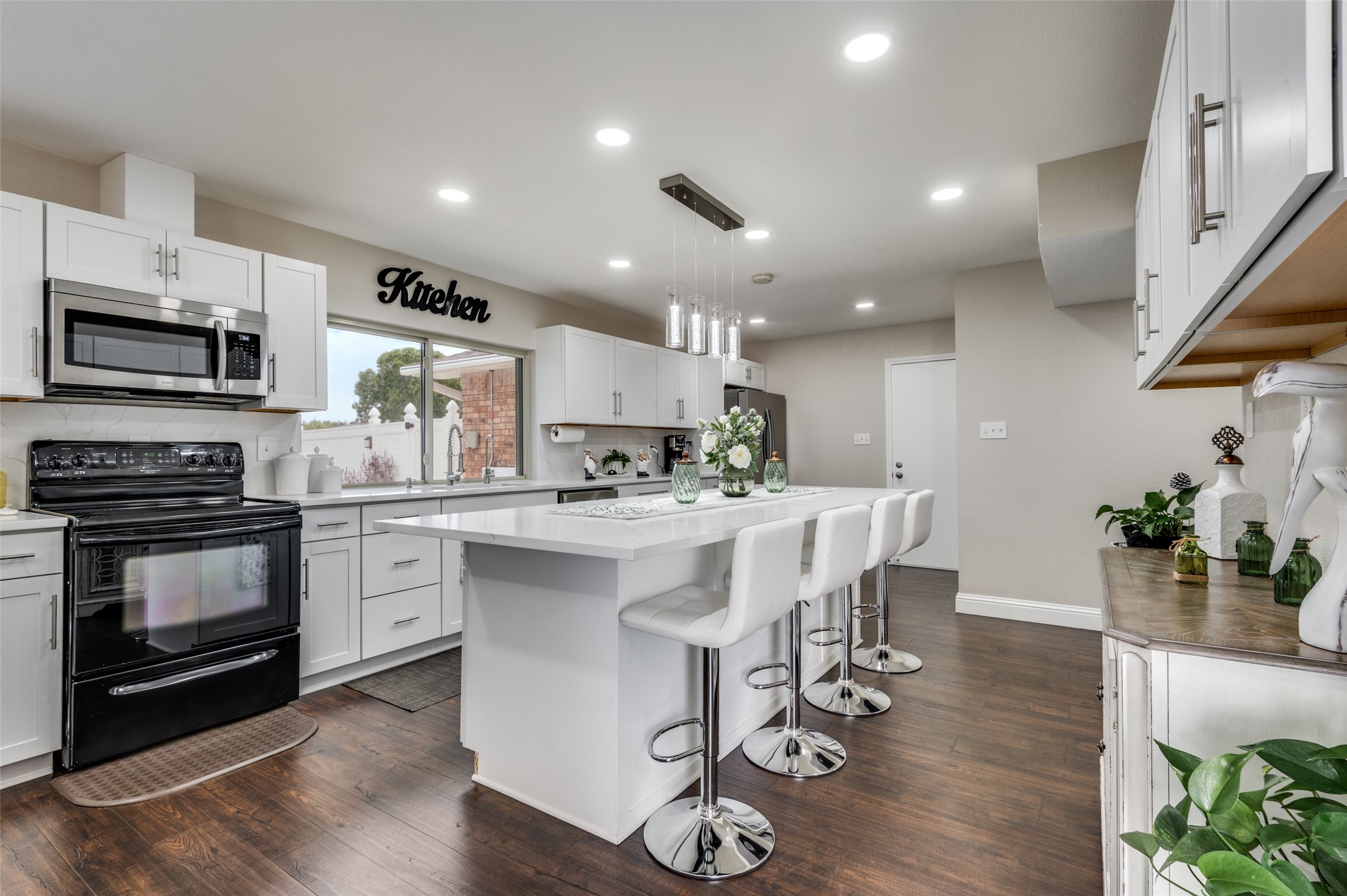 2109 Lewis Trail