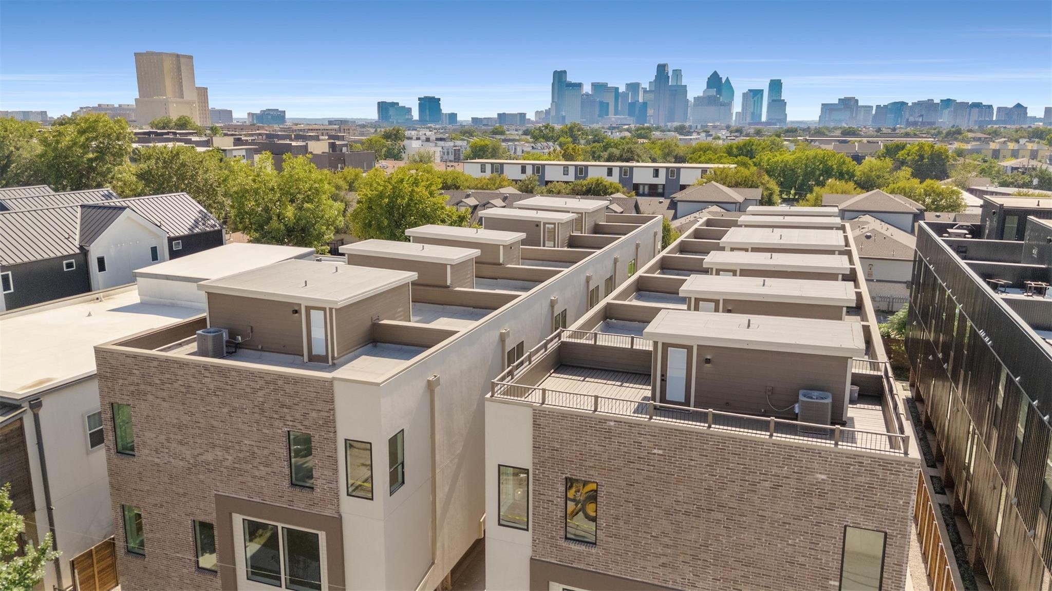 2019 N Prairie Avenue 207