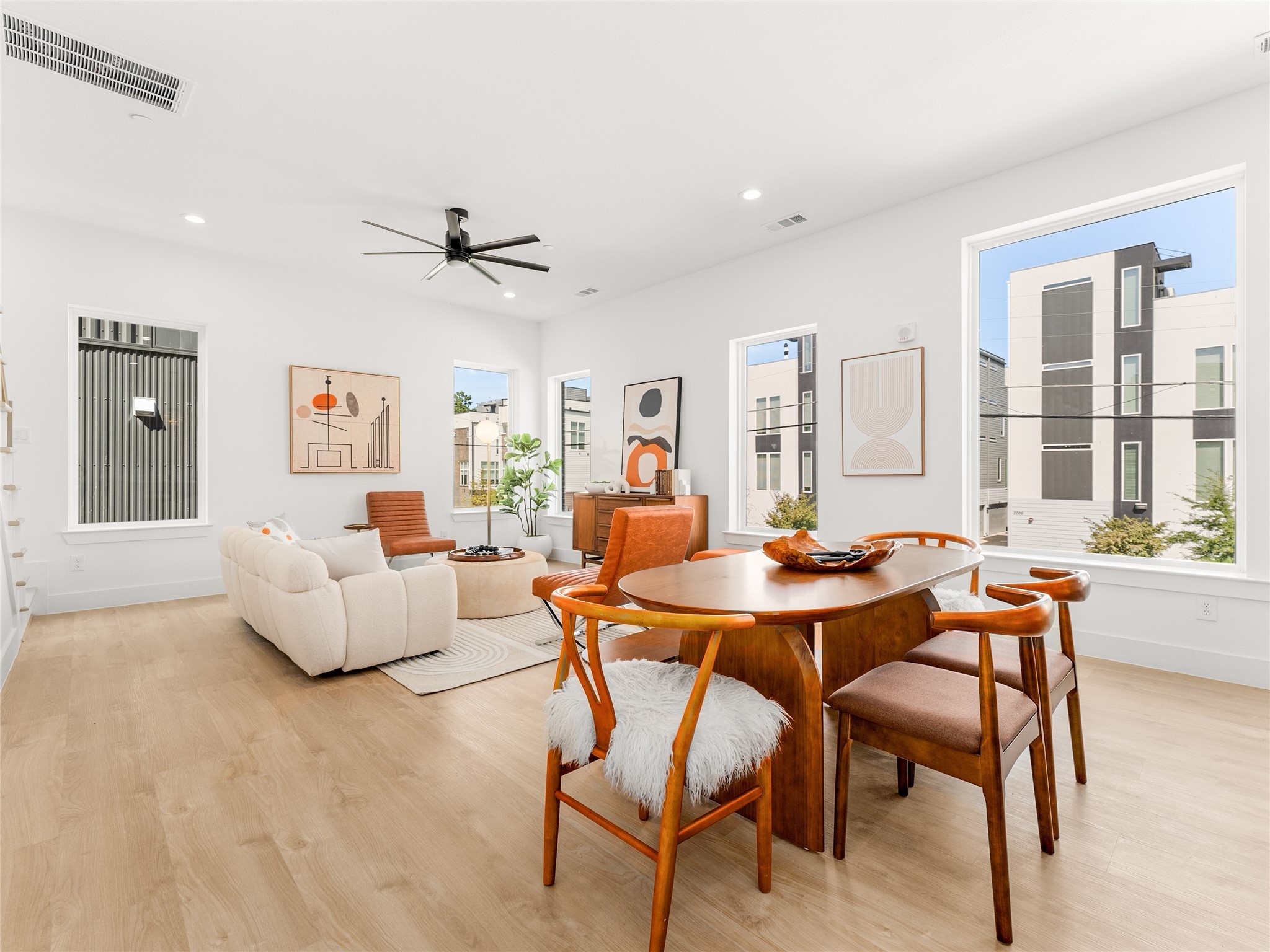 2019 N Prairie Avenue 205